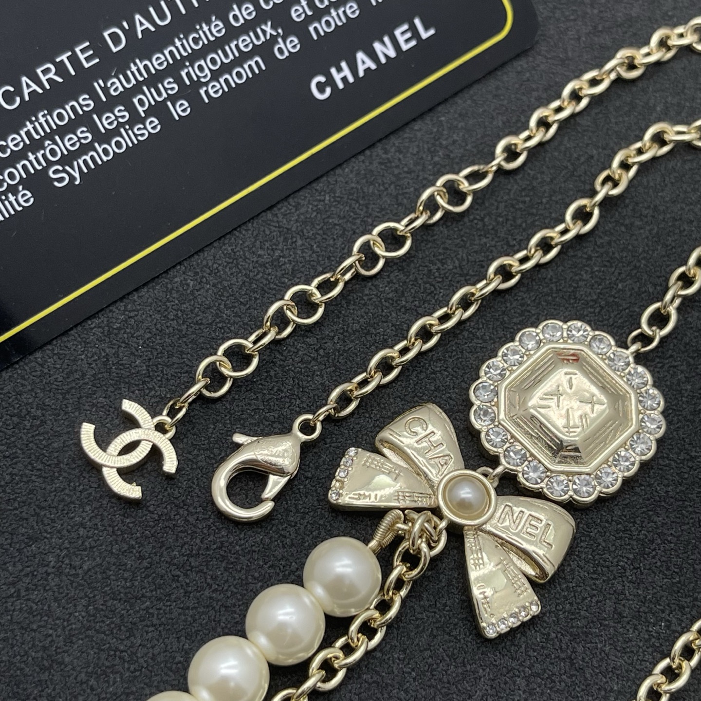Chanel 蝴蝶結珍珠項鍊 原單 女款 金色立體蝴蝶結設計 氣質甜美精品風| 9 Chanel 蝴蝶結珍珠項鍊 原單 女款 金色立體蝴蝶結設計 氣質甜美精品風