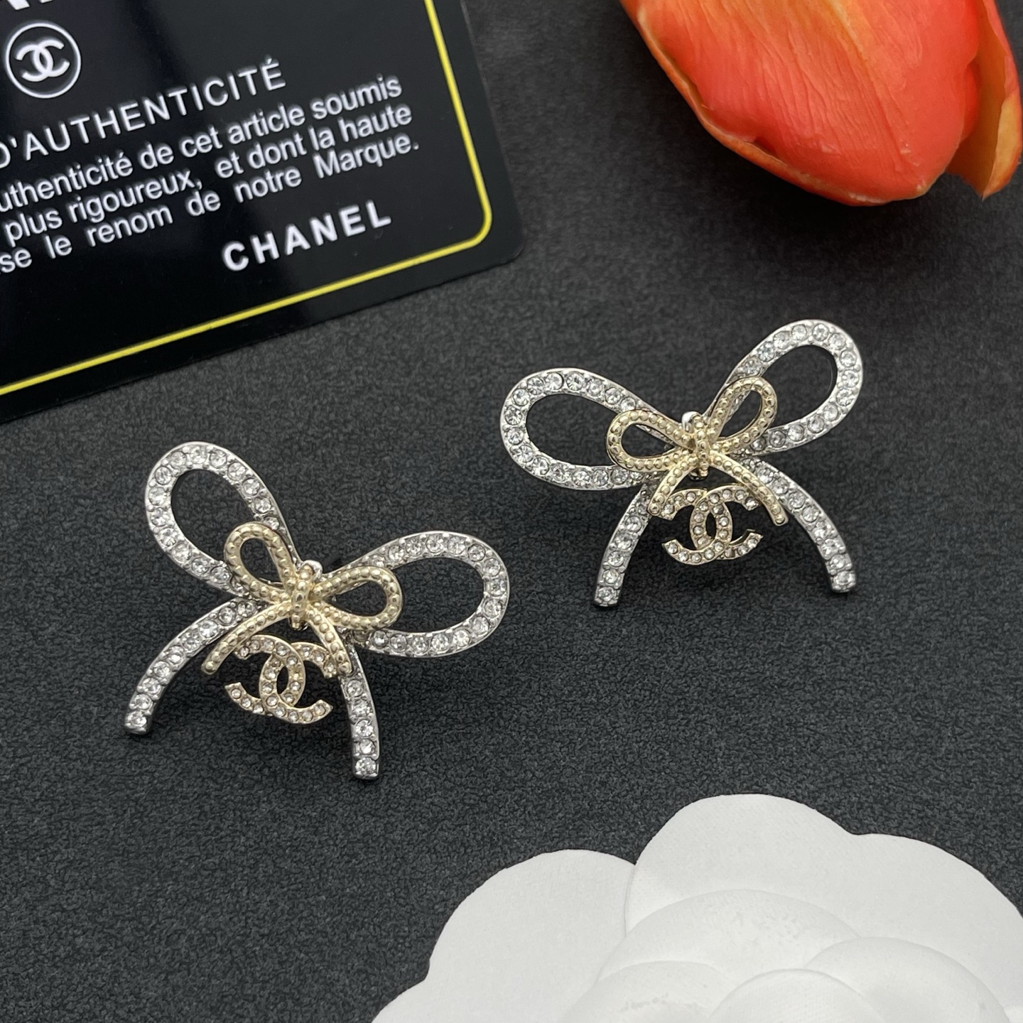 Chanel 蝴蝶結水鑽耳環 一比一 金色精品風 小香風氣質耳飾| 12 Chanel 蝴蝶結水鑽耳環 一比一 金色精品風 小香風氣質耳飾