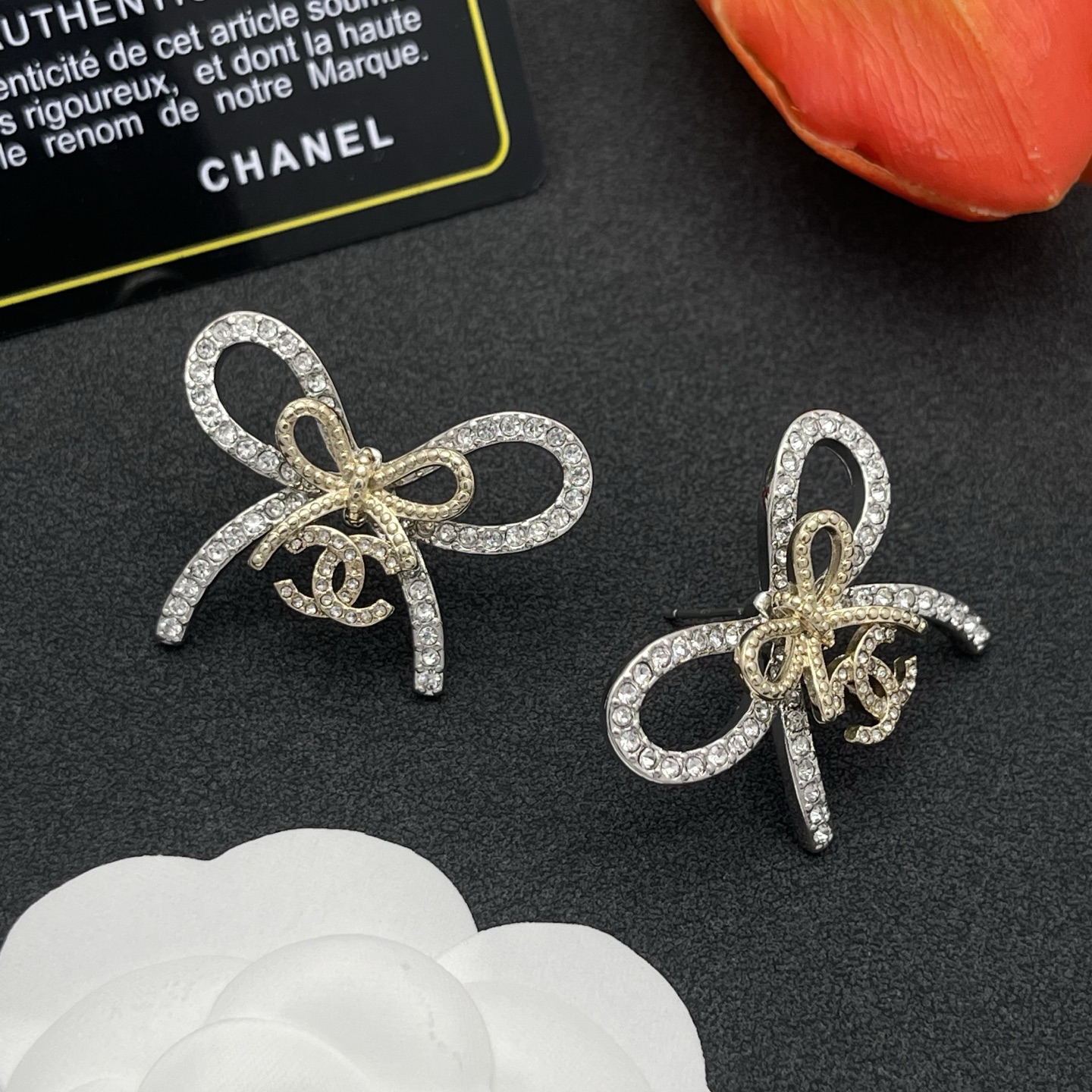 Chanel 蝴蝶結水鑽耳環 一比一 金色精品風 小香風氣質耳飾| 11 Chanel 蝴蝶結水鑽耳環 一比一 金色精品風 小香風氣質耳飾