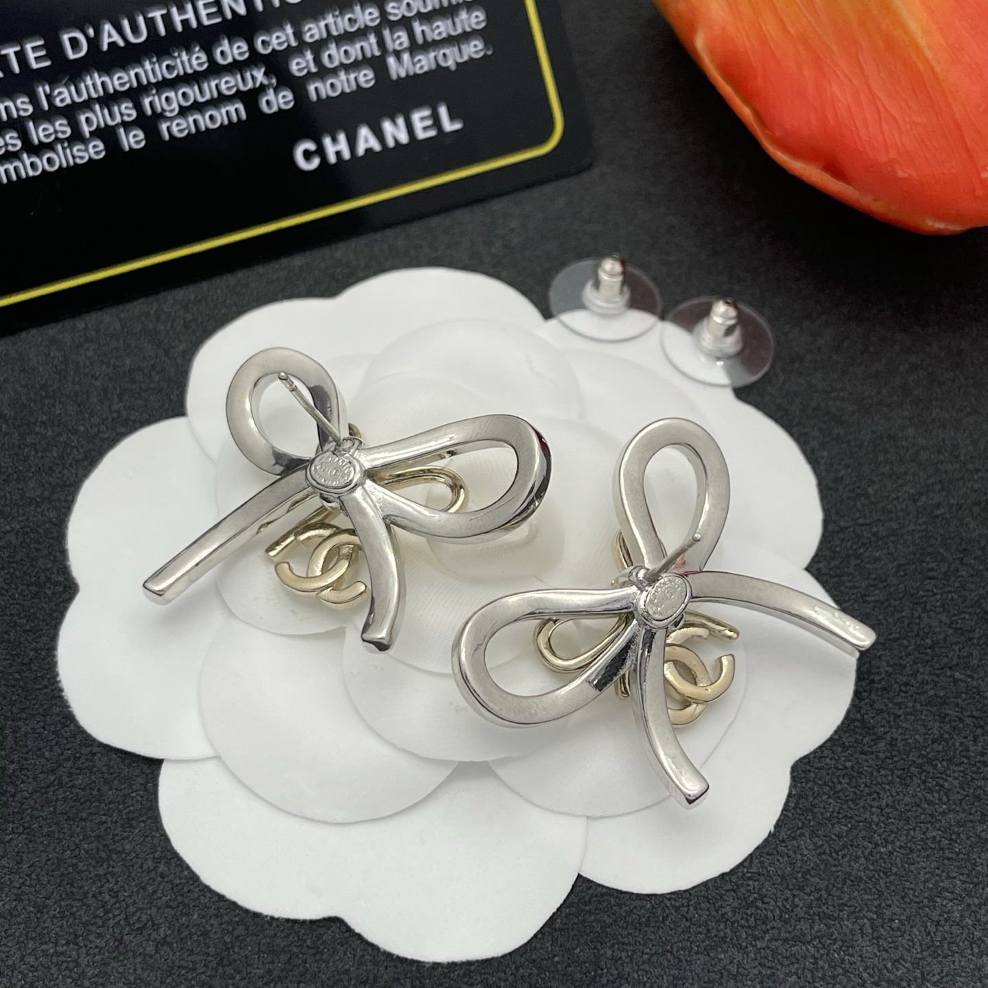 Chanel 蝴蝶結水鑽耳環 一比一 金色精品風 小香風氣質耳飾| 8 Chanel 蝴蝶結水鑽耳環 一比一 金色精品風 小香風氣質耳飾