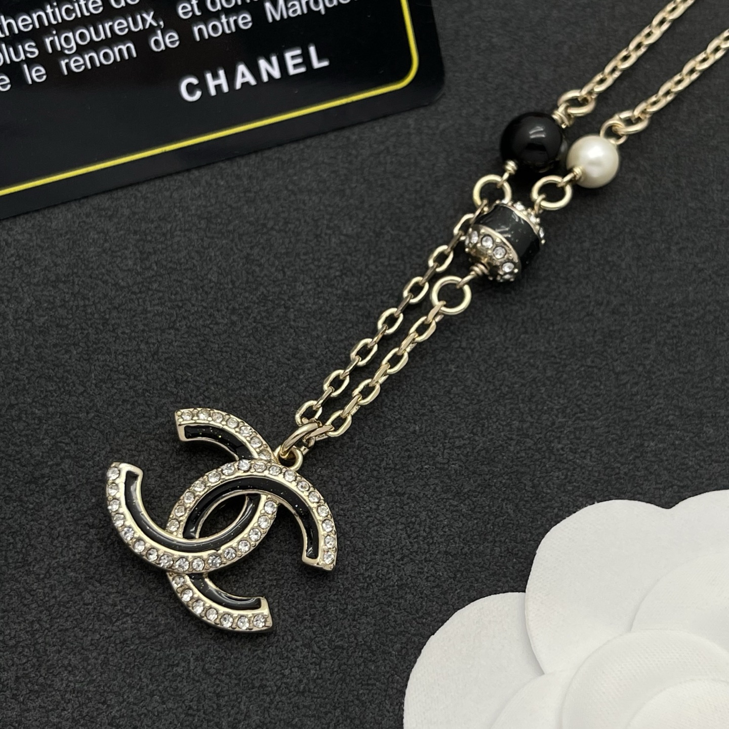 Chanel 黑金 CC 不對稱項鍊 原單 女款 黑珍珠元素 時髦高級風| 12 Chanel 黑金 CC 不對稱項鍊 原單 女款 黑珍珠元素 時髦高級風