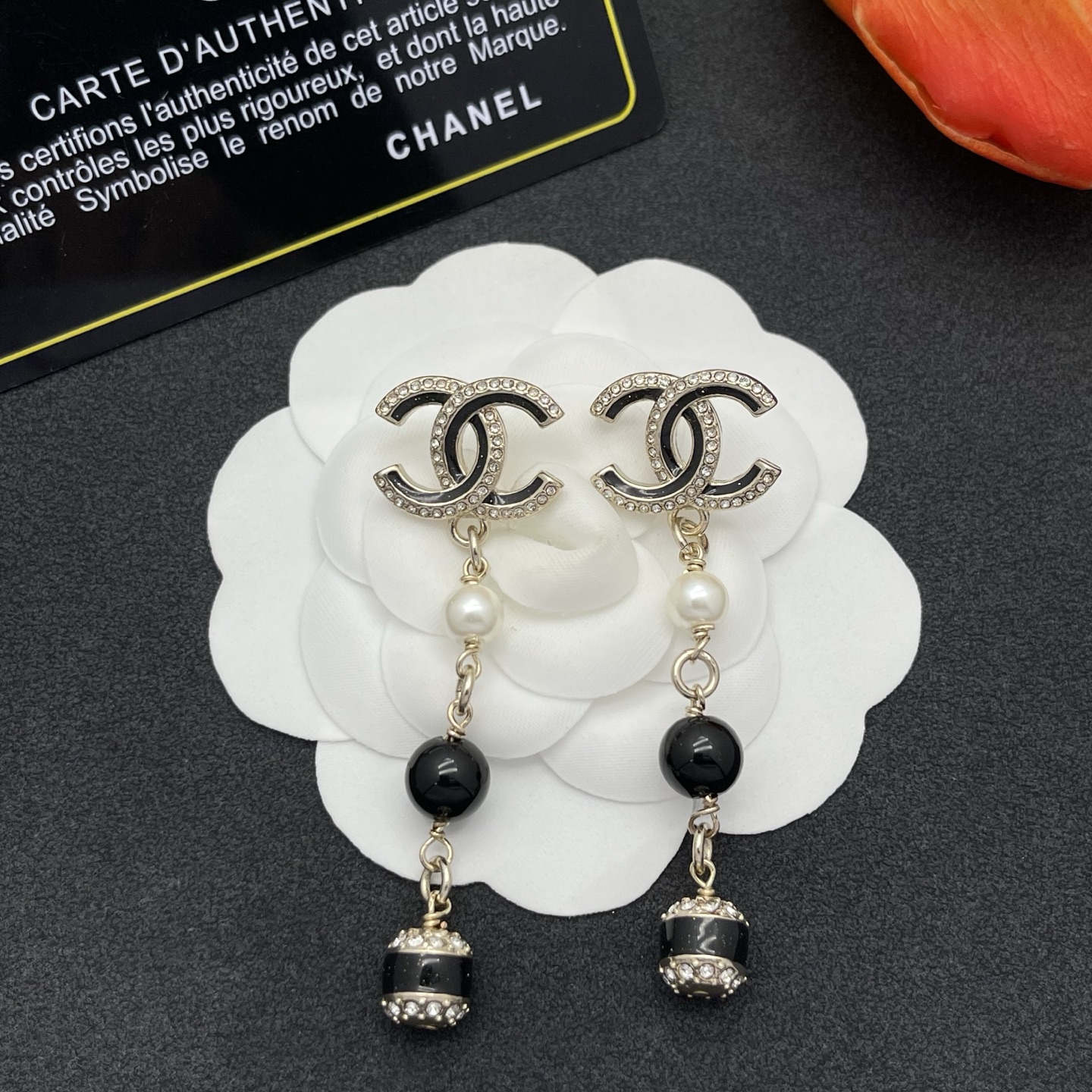Chanel 黑金 CC 垂墜耳環 A貨 女款 珍珠黑晶元素 時尚百搭耳飾| 13 Chanel 黑金 CC 垂墜耳環 A貨 女款 珍珠黑晶元素 時尚百搭耳飾