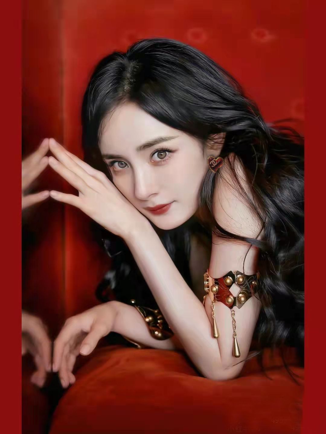 CHANEL 一比一紅色琉璃愛心耳環|金邊雙C亮面質感可愛耳飾| 6 CHANEL 一比一紅色琉璃愛心耳環|金邊雙C亮面質感可愛耳飾