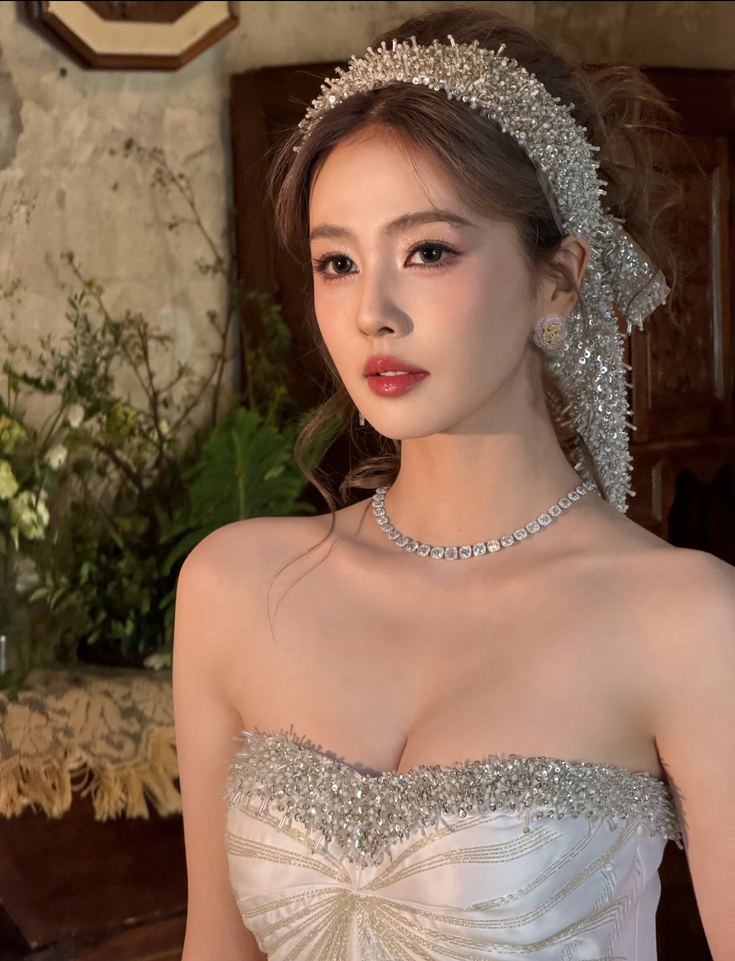 Chanel 高仿 女款山茶花滿鑽耳環 氣質優雅奢華設計款| 14 Chanel 高仿 女款山茶花滿鑽耳環 氣質優雅奢華設計款