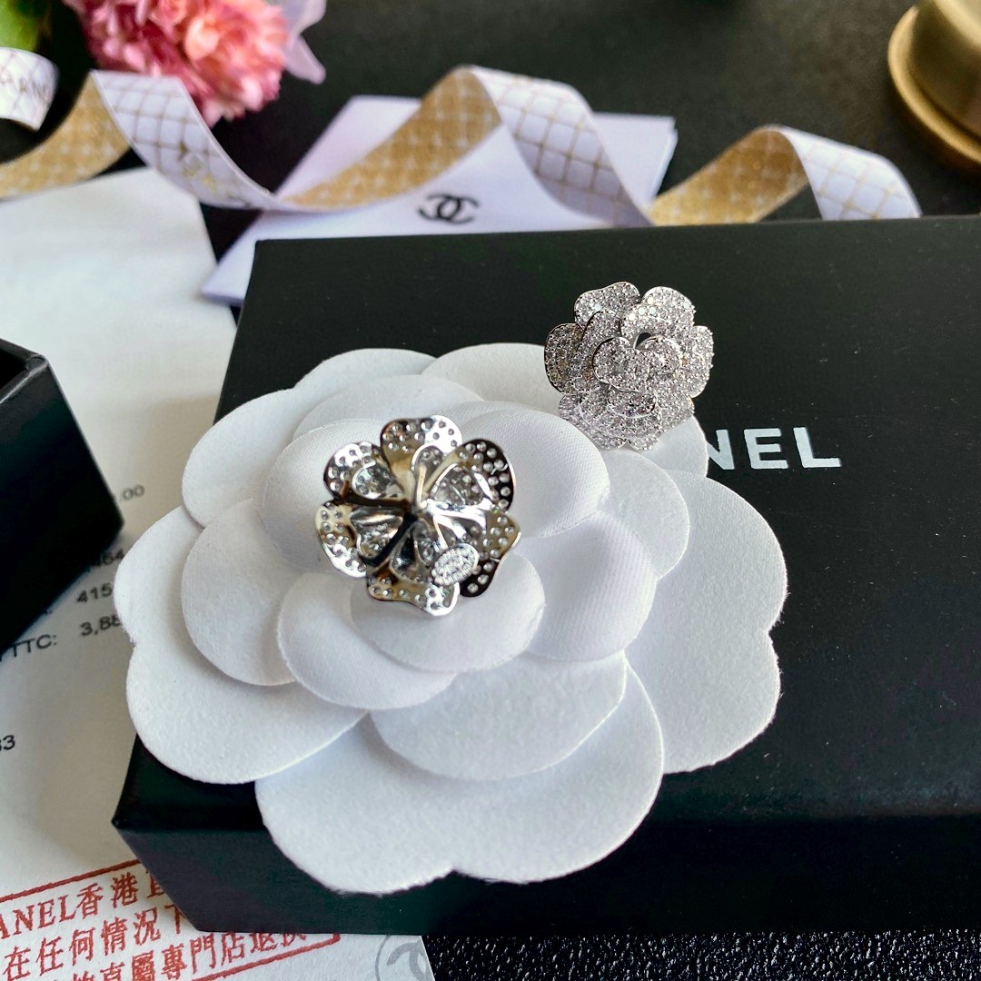 Chanel 高仿 女款立體花朵滿鑽耳環 高級感氣質款| 13 Chanel 高仿 女款立體花朵滿鑽耳環 高級感氣質款
