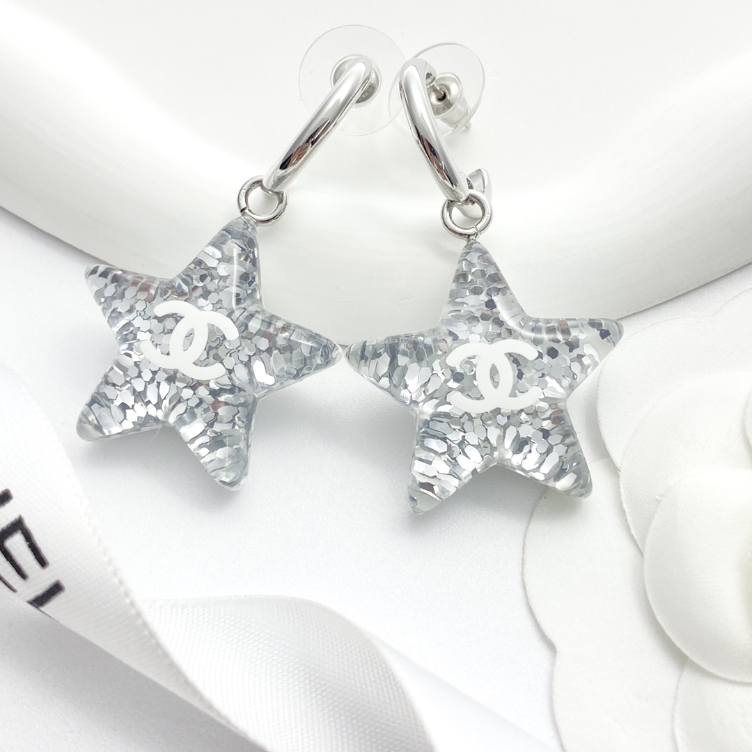 Chanel A貨 女款星星耳環 閃耀設計個性時尚款| 12 Chanel A貨 女款星星耳環 閃耀設計個性時尚款