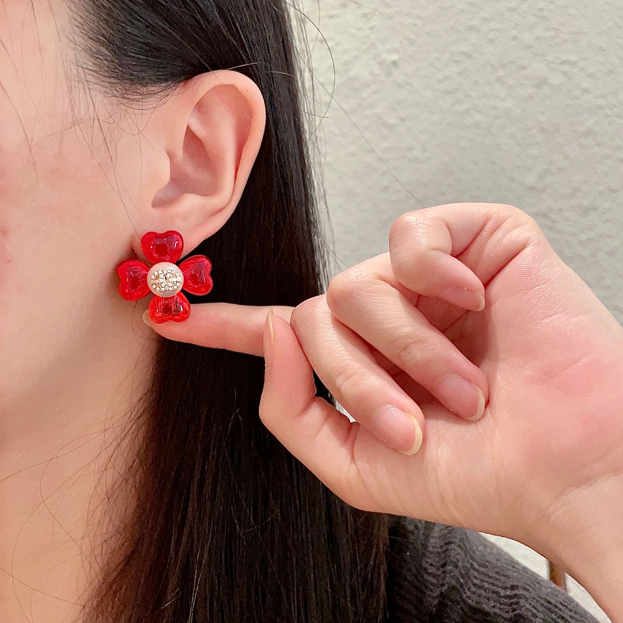 Chanel 一比一 女款 花朵耳環 紅色甜美設計 氣質百搭款| 14 Chanel 一比一 女款 花朵耳環 紅色甜美設計 氣質百搭款