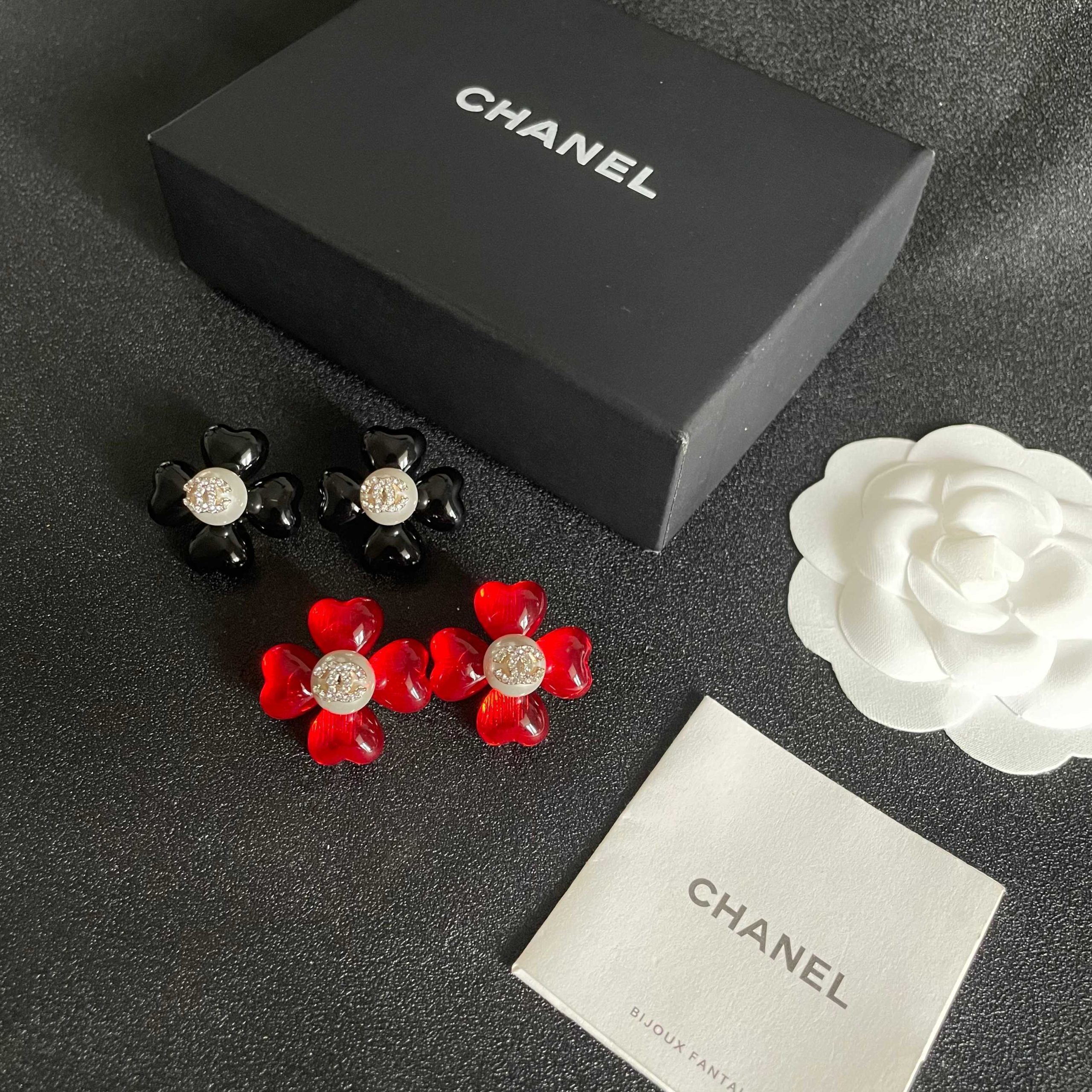 Chanel 一比一 女款 花朵耳環 紅色甜美設計 氣質百搭款| 11 Chanel 一比一 女款 花朵耳環 紅色甜美設計 氣質百搭款
