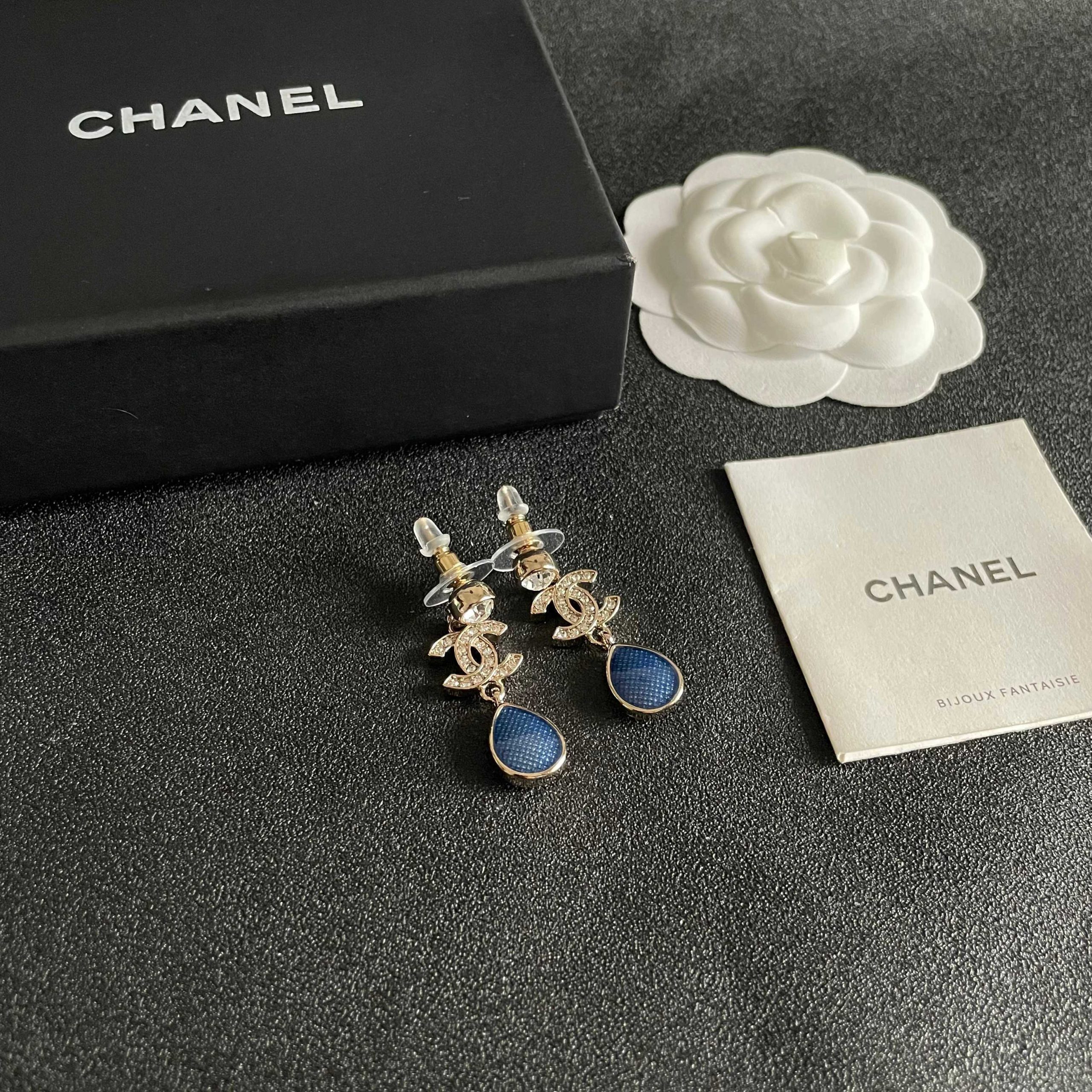 Chanel A貨 女款 雙C藍寶石水滴耳環 優雅氣質款| 10 Chanel A貨 女款 雙C藍寶石水滴耳環 優雅氣質款