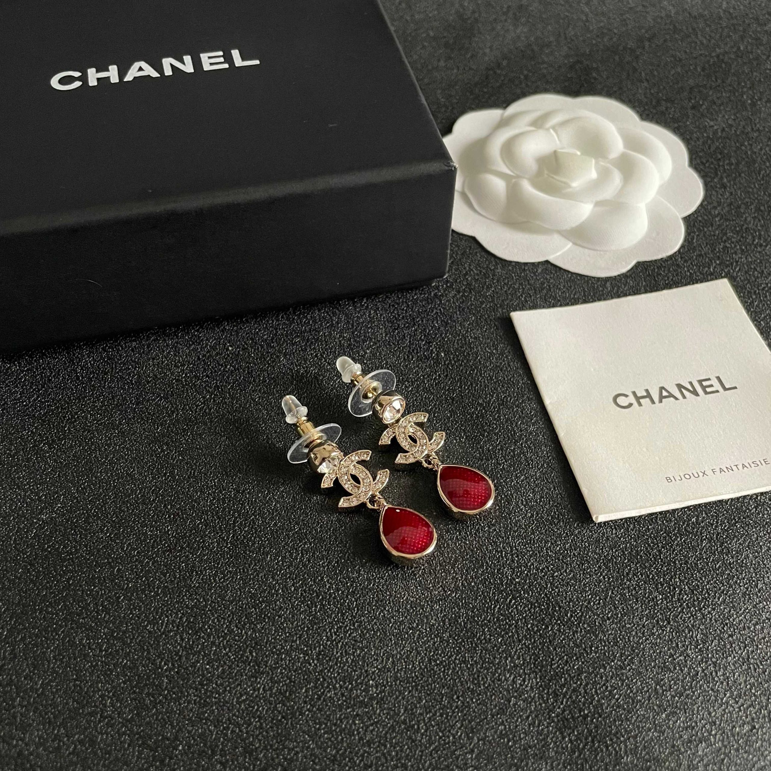 Chanel 一比一 女款 紅色水滴耳環 經典雙C設計 氣質款| 10 Chanel 一比一 女款 紅色水滴耳環 經典雙C設計 氣質款