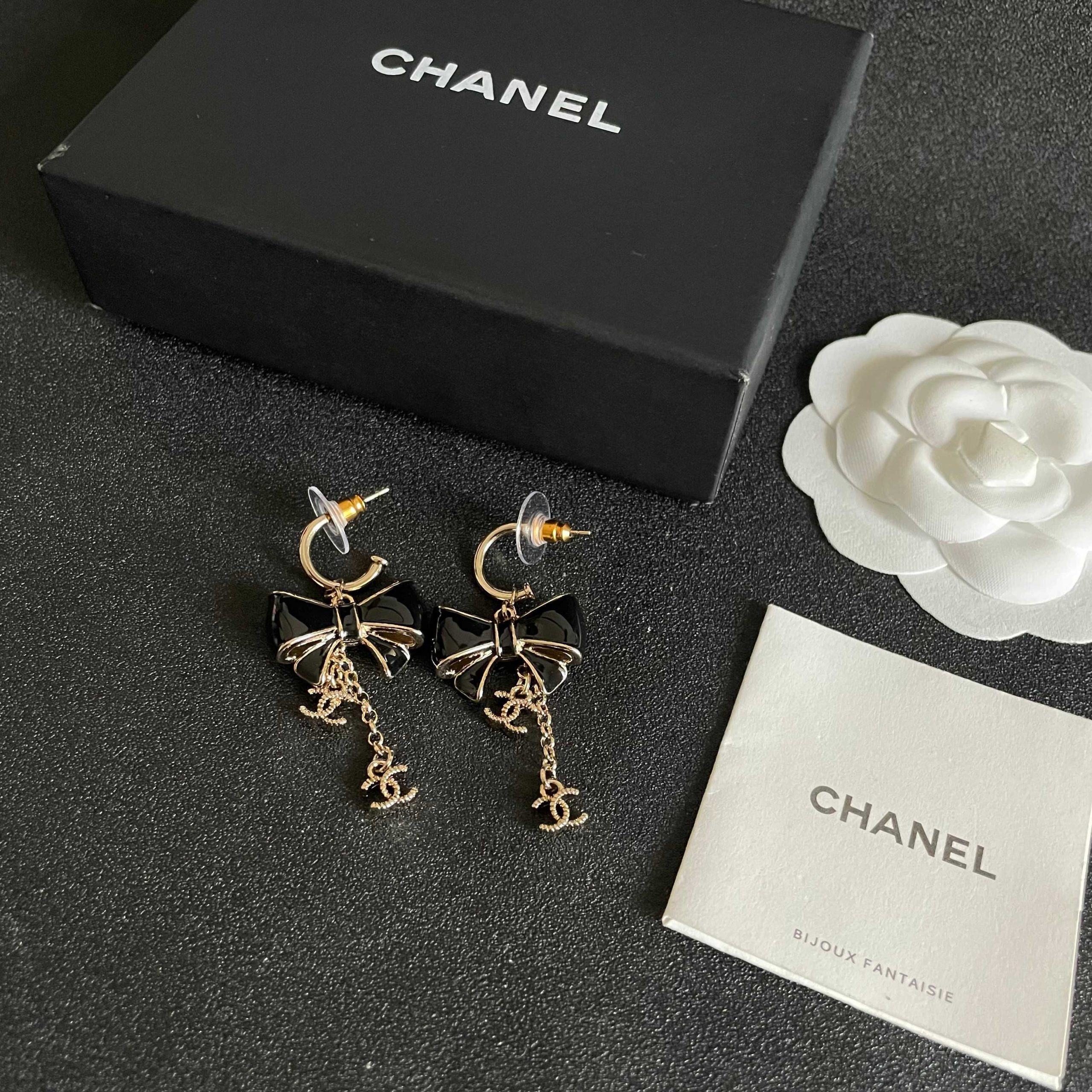 Chanel 高仿 女款 黑色蝴蝶結耳環 垂墜設計 氣質款| 11 Chanel 高仿 女款 黑色蝴蝶結耳環 垂墜設計 氣質款