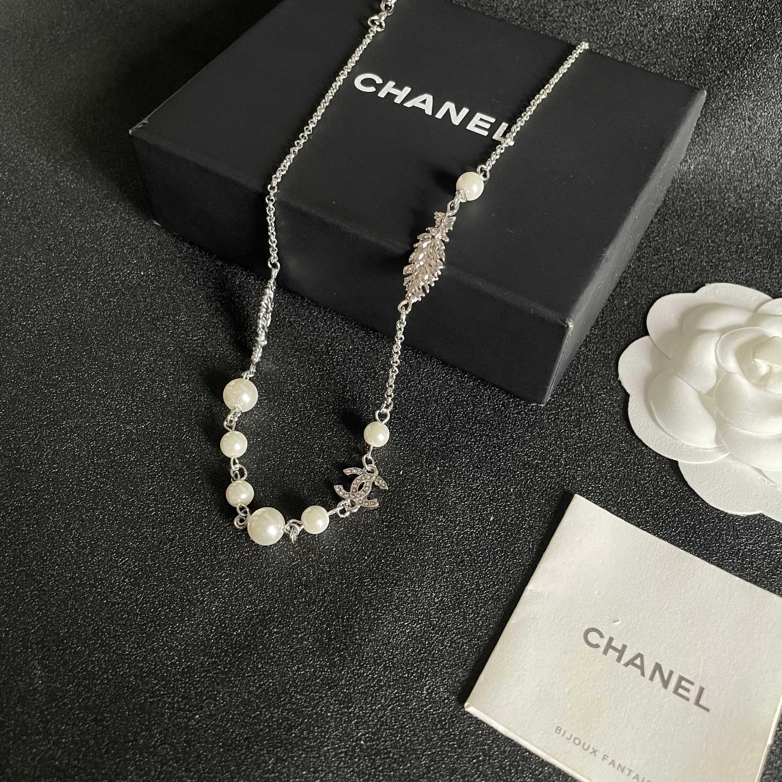 Chanel 一比一 女款 珍珠項鍊 雙C鎖骨鏈 優雅氣質款| 11 Chanel 一比一 女款 珍珠項鍊 雙C鎖骨鏈 優雅氣質款