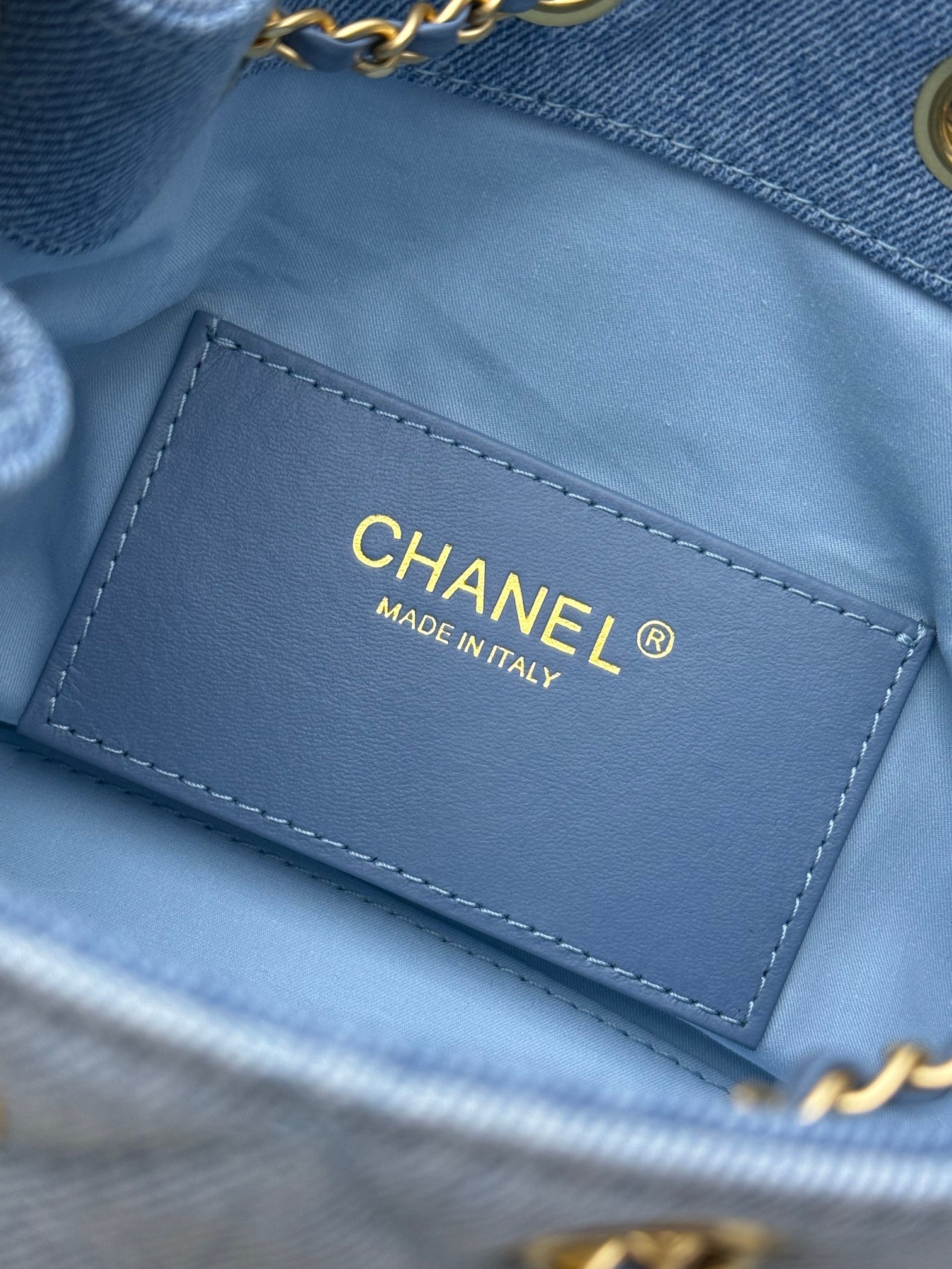 CHANEL 一比一 女款淺藍丹寧抽繩包 金鏈小巧百搭肩背款| 7 CHANEL 一比一 女款淺藍丹寧抽繩包 金鏈小巧百搭肩背款