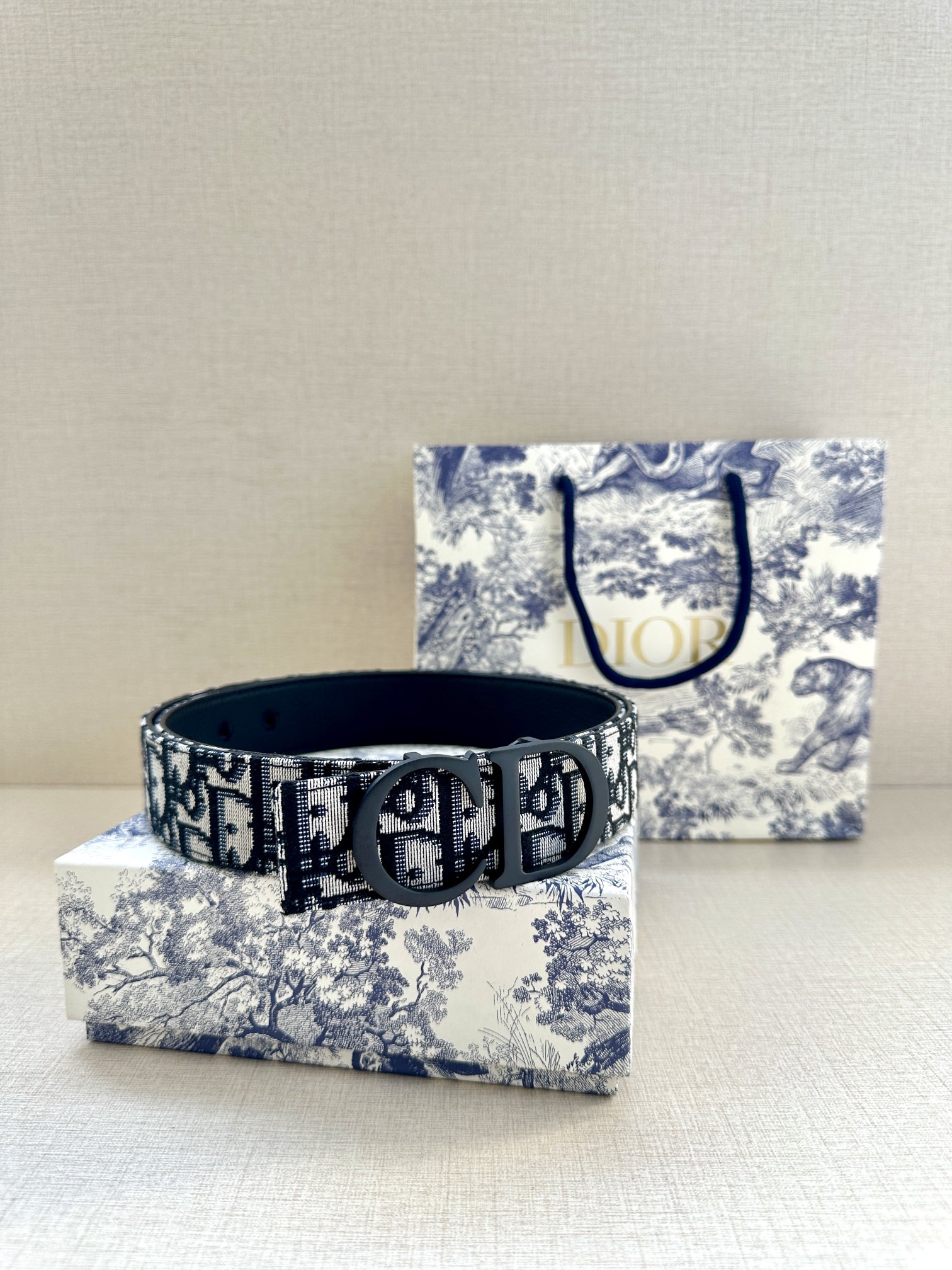 Dior 高仿 男款 CD Oblique老花帆布皮帶 黑色扣 精品潮流款| 12 Dior 高仿 男款 CD Oblique老花帆布皮帶 黑色扣 精品潮流款