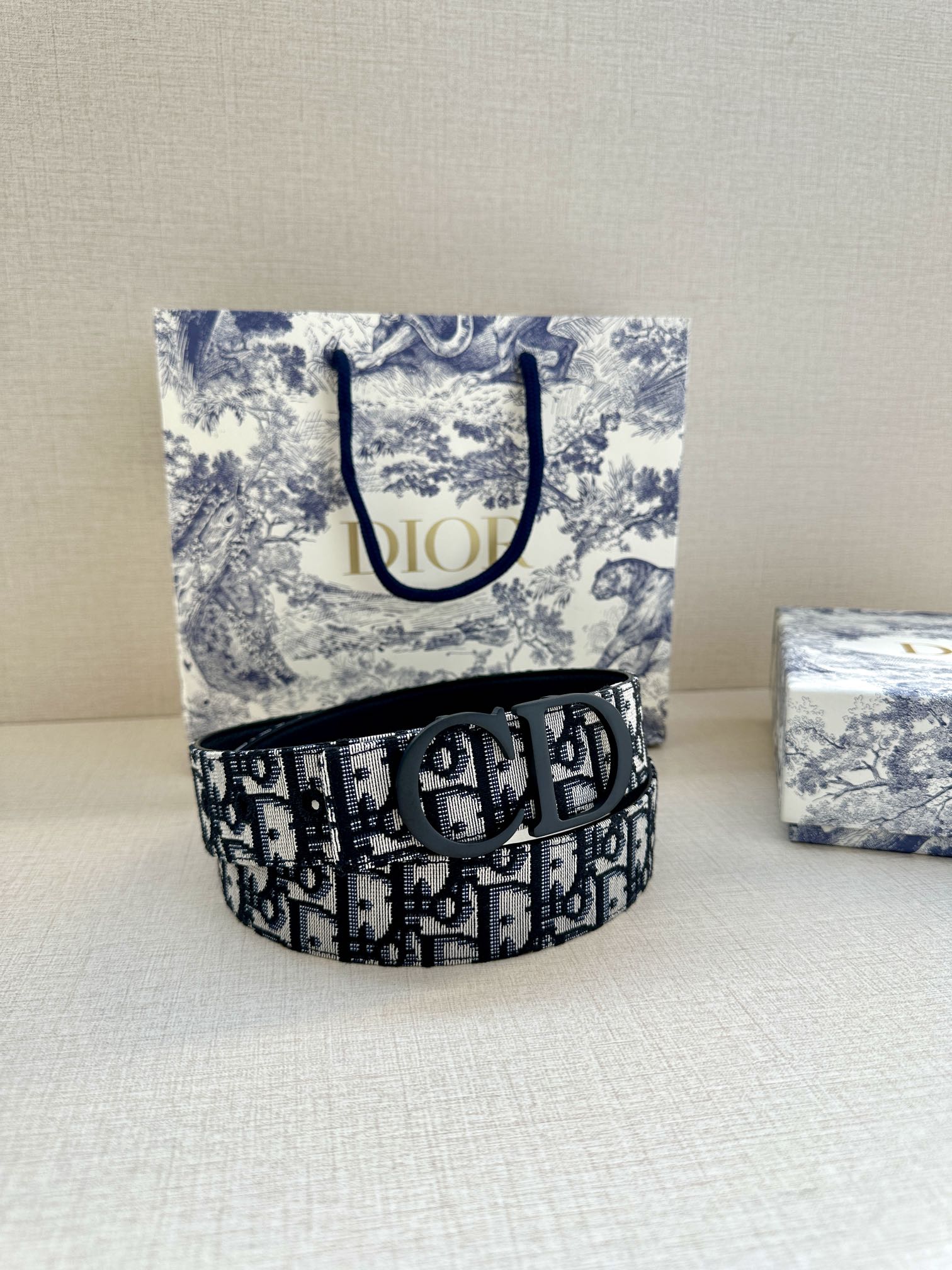 Dior 高仿 男款 CD Oblique老花帆布皮帶 黑色扣 精品潮流款| 10 Dior 高仿 男款 CD Oblique老花帆布皮帶 黑色扣 精品潮流款