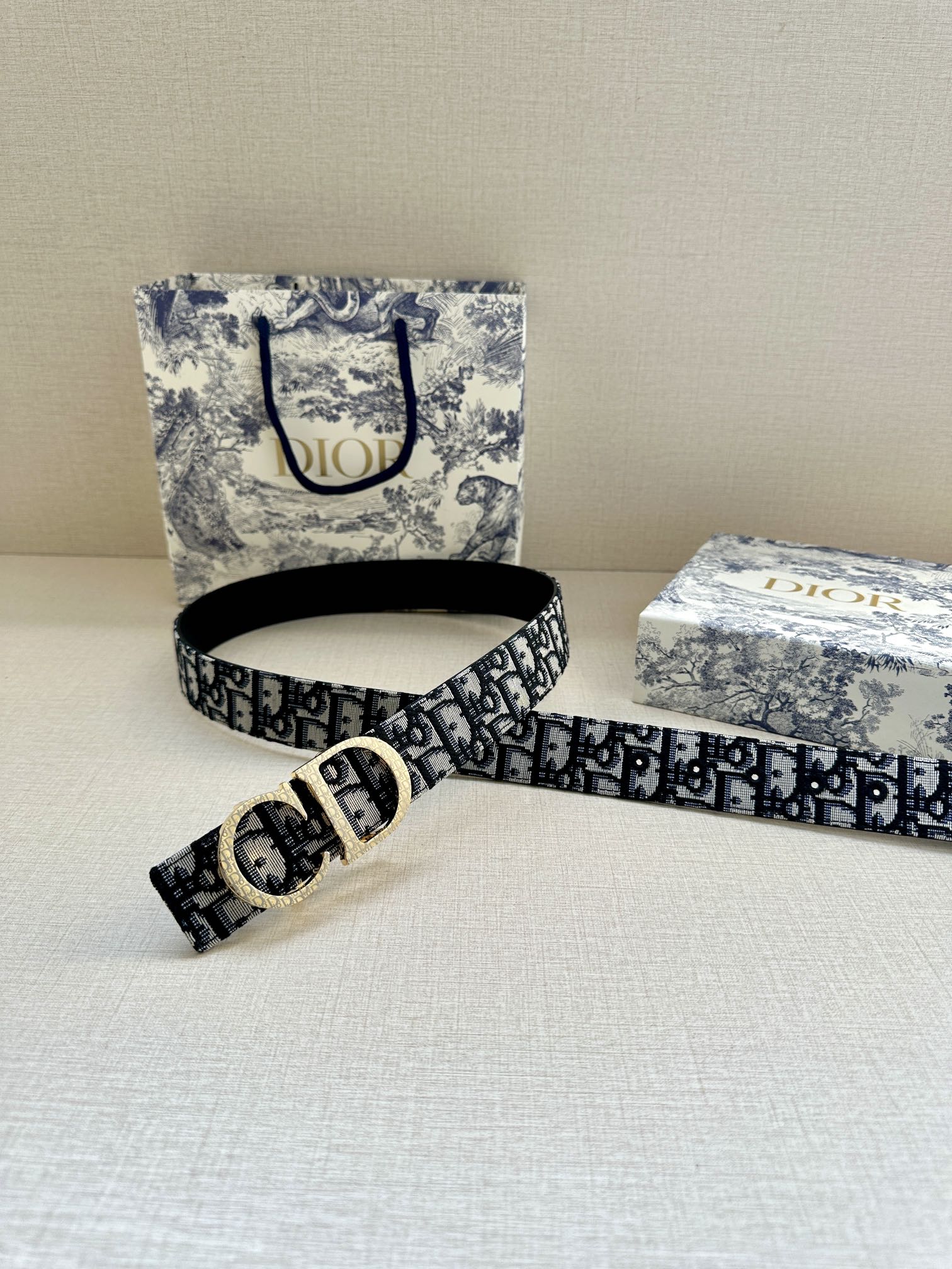 Dior 一比一 男款 CD Oblique老花皮帶 黑色扣 精品潮流腰帶| 7 Dior 一比一 男款 CD Oblique老花皮帶 黑色扣 精品潮流腰帶