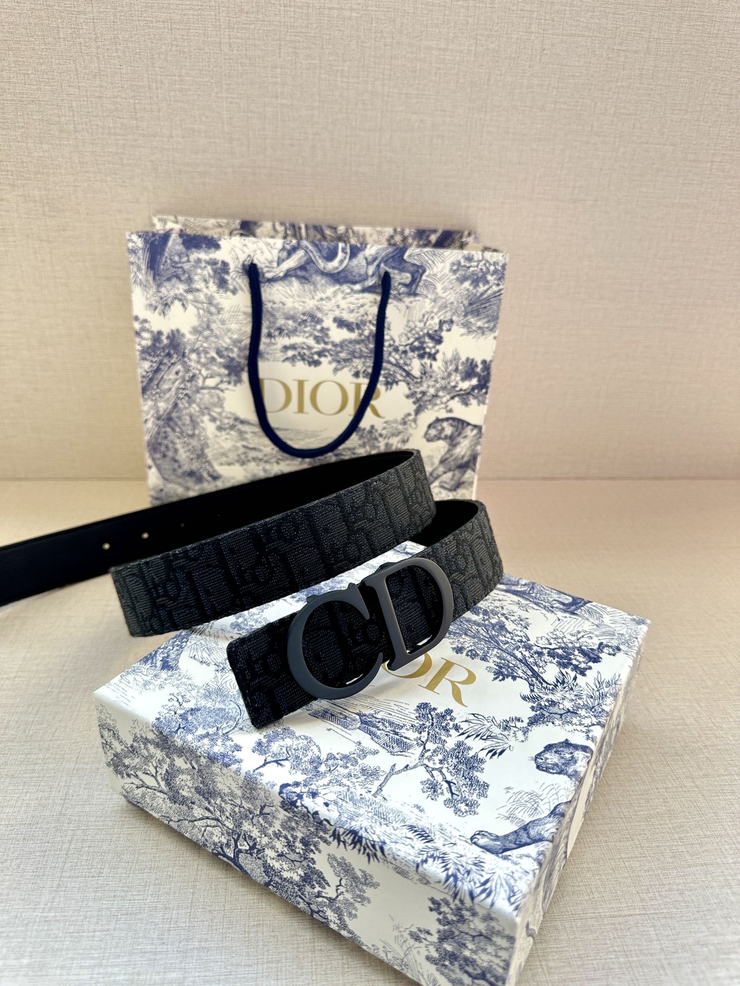 Dior 高仿 男款 Oblique老花帆布皮帶 黑色CD扣 潮流款| 12 Dior 高仿 男款 Oblique老花帆布皮帶 黑色CD扣 潮流款