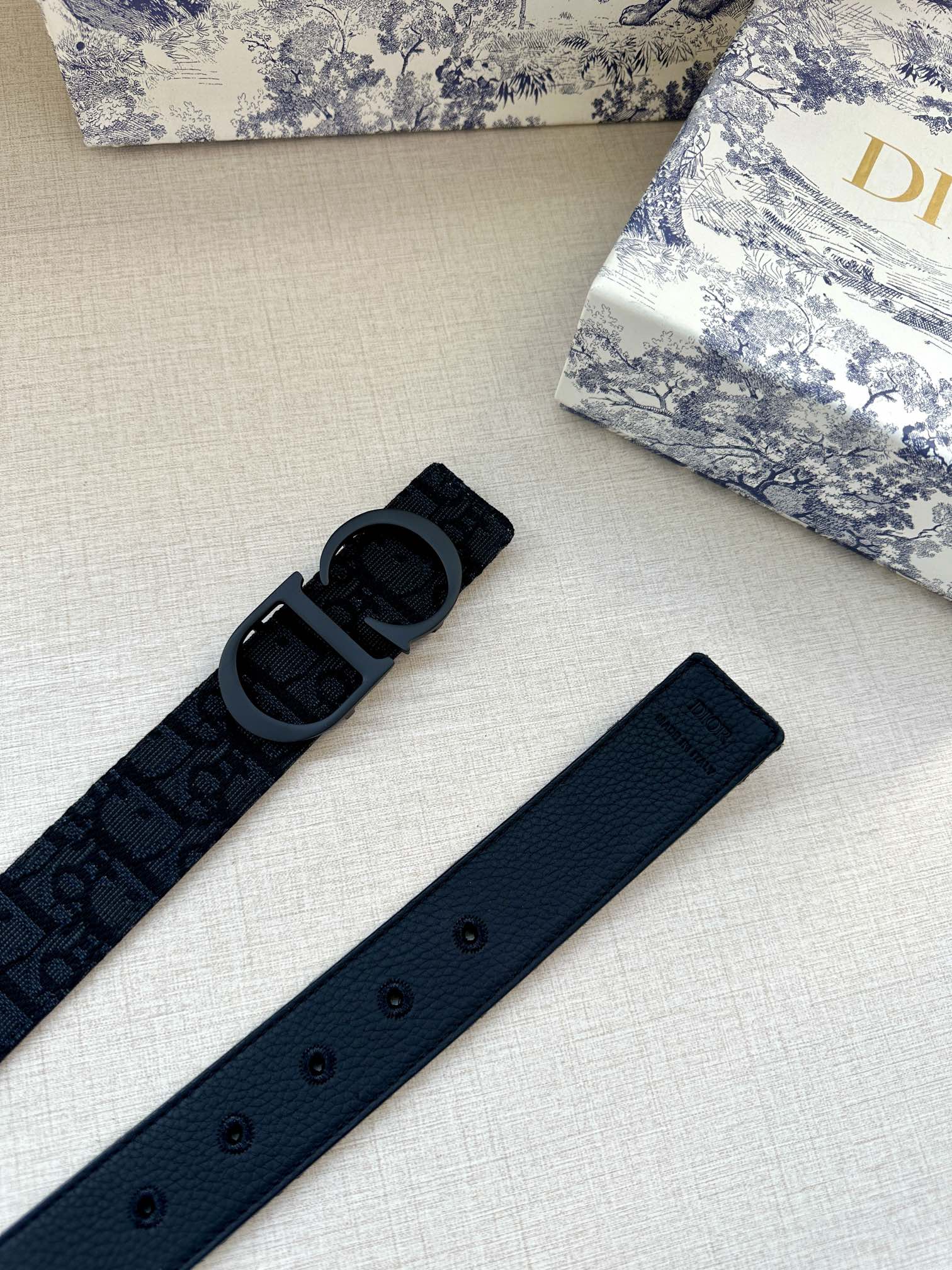 Dior 高仿 男款 Oblique老花帆布皮帶 黑色CD扣 潮流款| 7 Dior 高仿 男款 Oblique老花帆布皮帶 黑色CD扣 潮流款