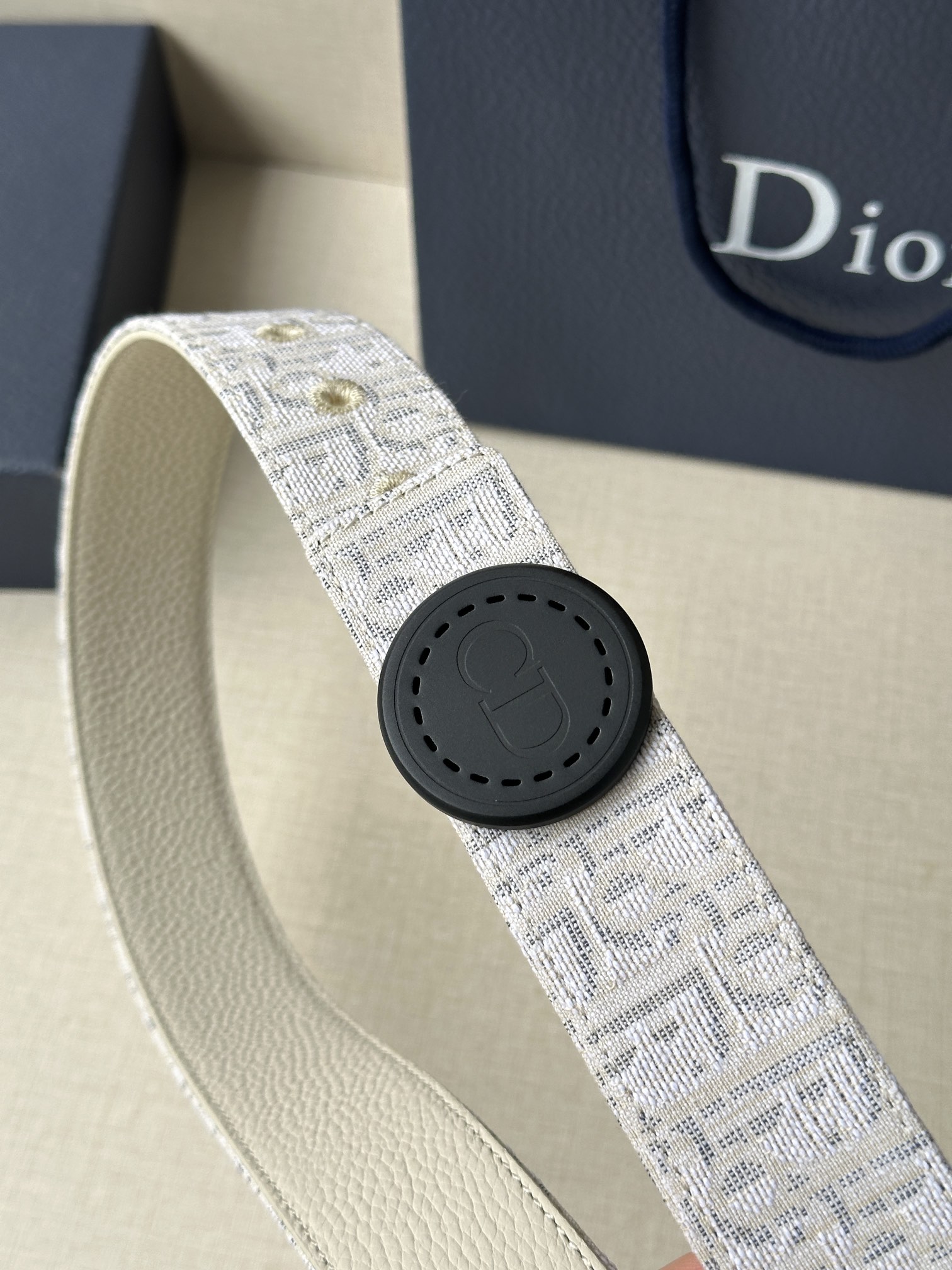 Dior 一比一 男款 光滑牛皮皮帶 金色D扣 商務精品款| 11 Dior 一比一 男款 光滑牛皮皮帶 金色D扣 商務精品款