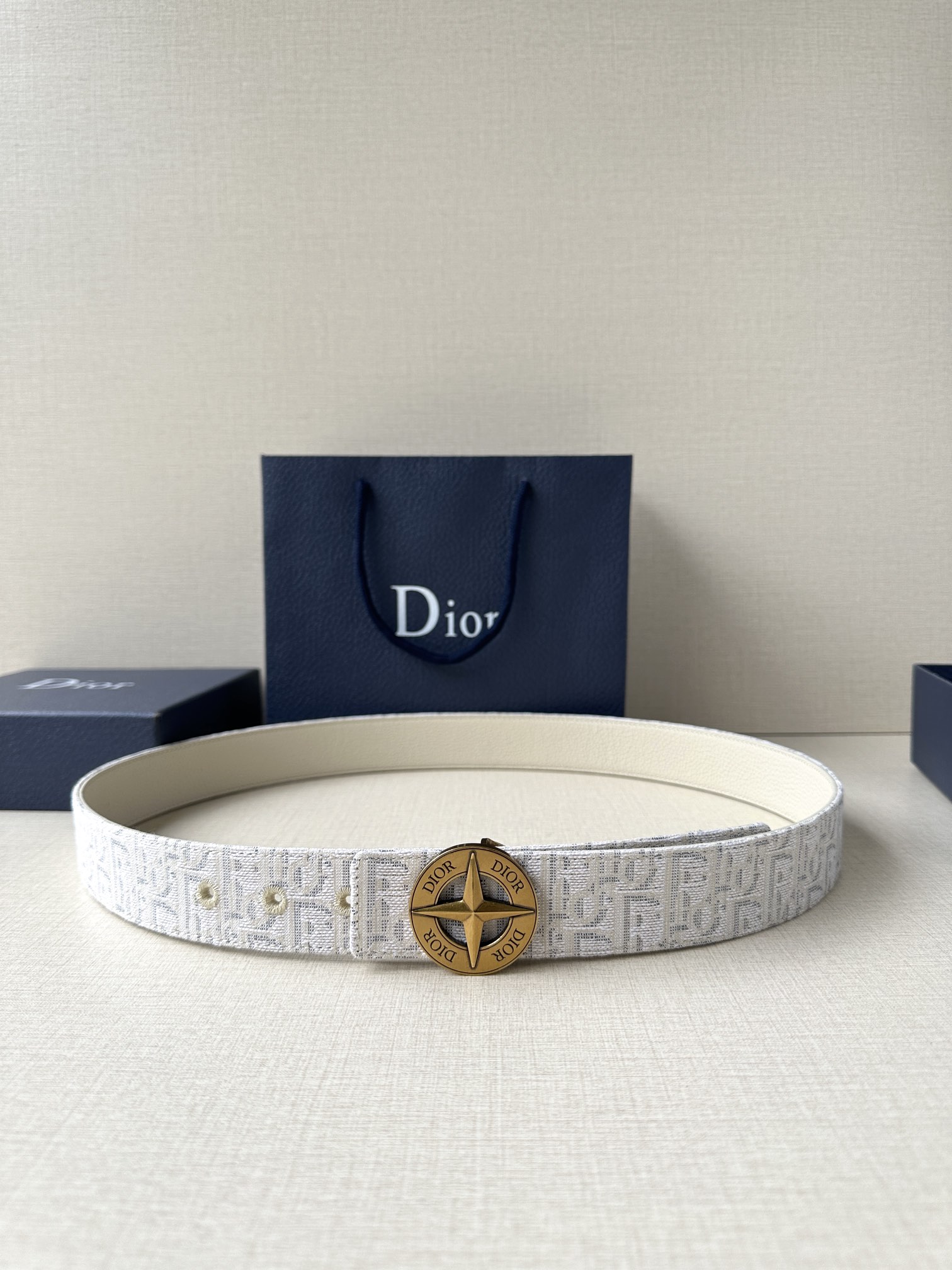 Dior 高仿 男款 Oblique老花帆布皮帶 復古金屬扣 精品潮流款| 6 Dior 高仿 男款 Oblique老花帆布皮帶 復古金屬扣 精品潮流款
