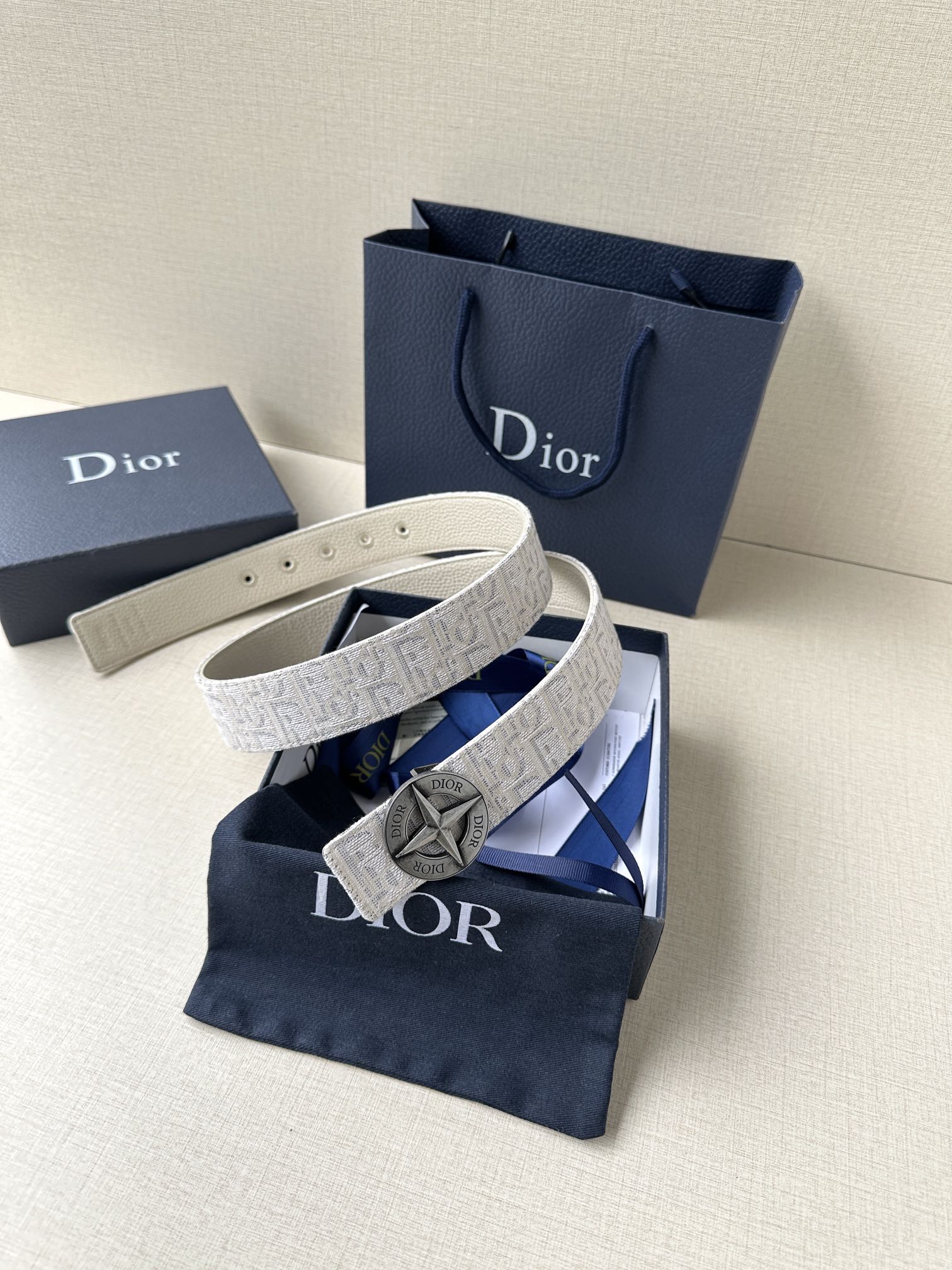 Dior 高仿 男款 Oblique老花帆布皮帶 復古金屬扣 精品潮流款| 7 Dior 高仿 男款 Oblique老花帆布皮帶 復古金屬扣 精品潮流款