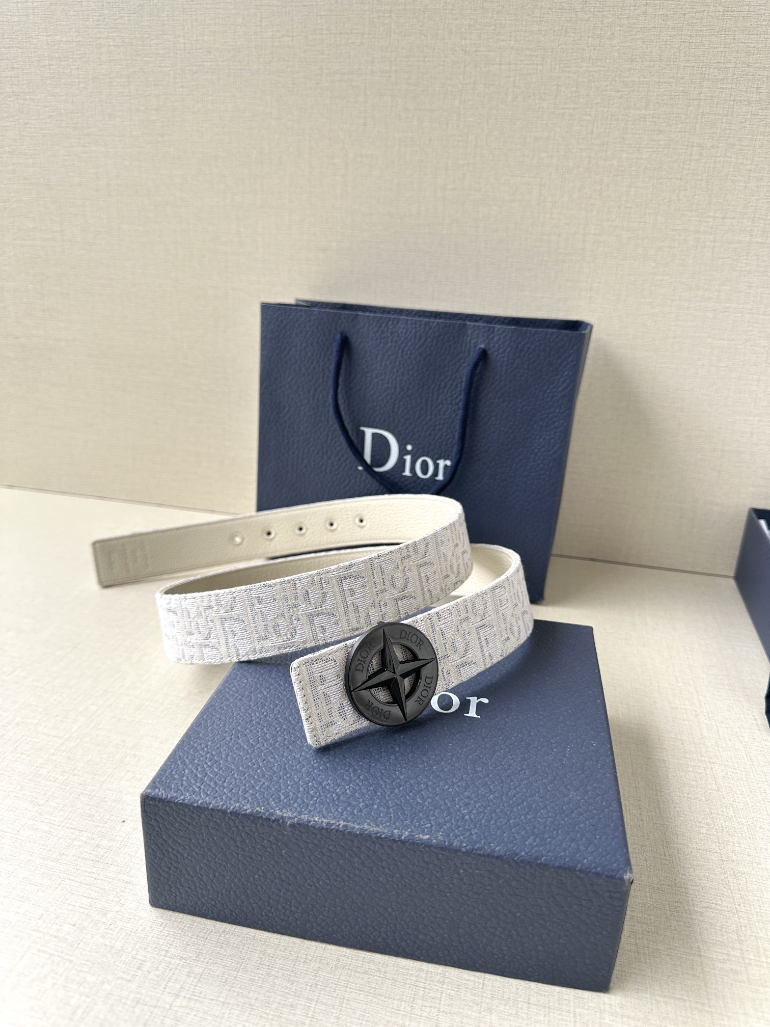 Dior 一比一 男款 Oblique老花帆布皮帶 黑色星盤扣 經典潮流款| 13 Dior 一比一 男款 Oblique老花帆布皮帶 黑色星盤扣 經典潮流款