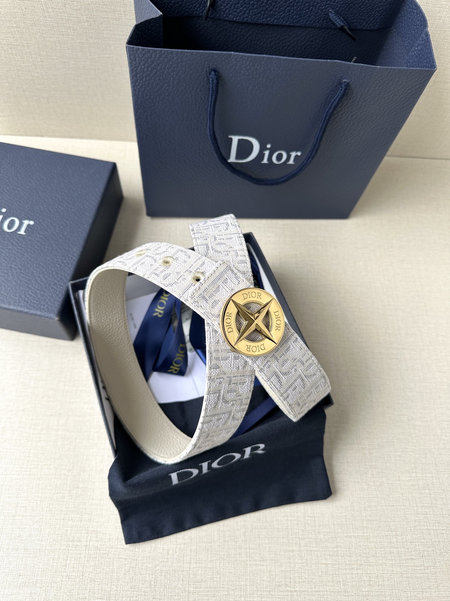 Dior 一比一 男款 Oblique老花帆布皮帶 黑色星盤扣 經典潮流款| 10 Dior 一比一 男款 Oblique老花帆布皮帶 黑色星盤扣 經典潮流款