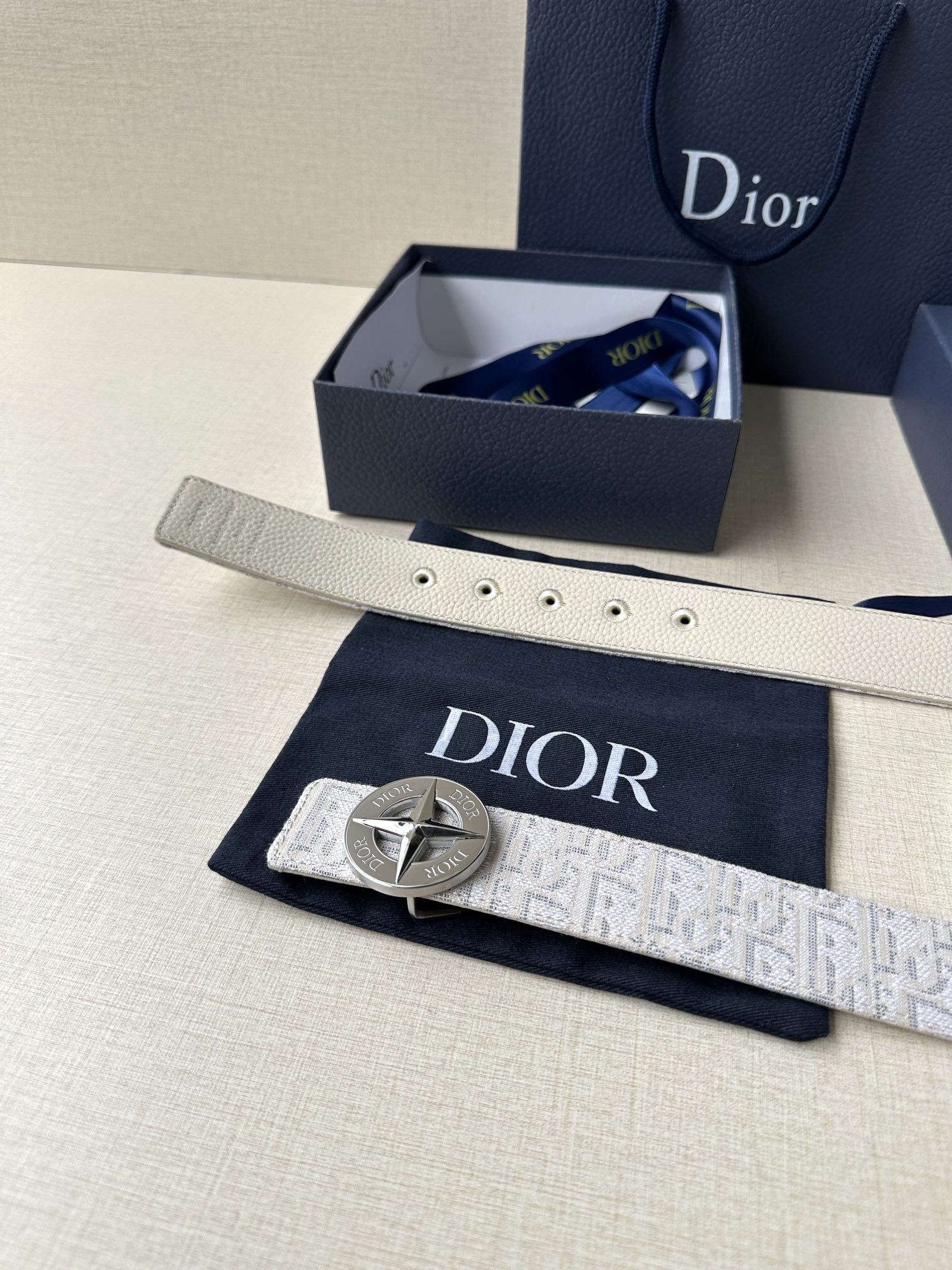 Dior 一比一 男款 Oblique老花帆布皮帶 黑色星盤扣 經典潮流款| 7 Dior 一比一 男款 Oblique老花帆布皮帶 黑色星盤扣 經典潮流款