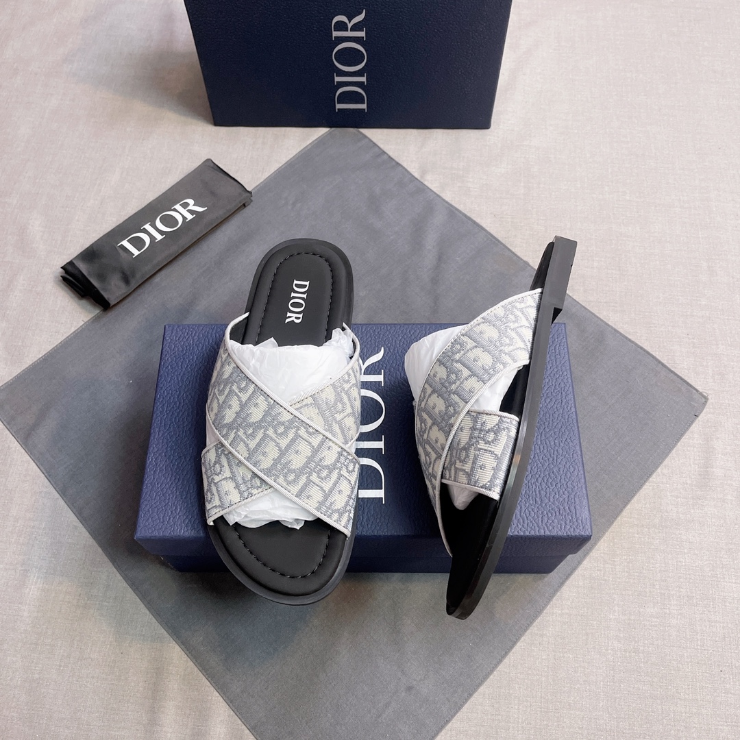 Dior 原單 男款 經典Oblique拖鞋 交叉鞋面設計| 14 Dior 原單 男款 經典Oblique拖鞋 交叉鞋面設計