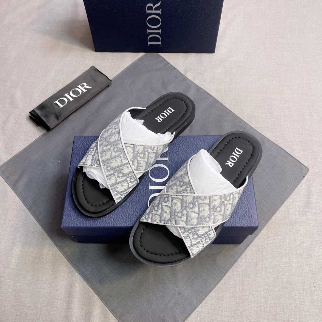 Dior 原單 男款 經典Oblique拖鞋 交叉鞋面設計| 13 Dior 原單 男款 經典Oblique拖鞋 交叉鞋面設計