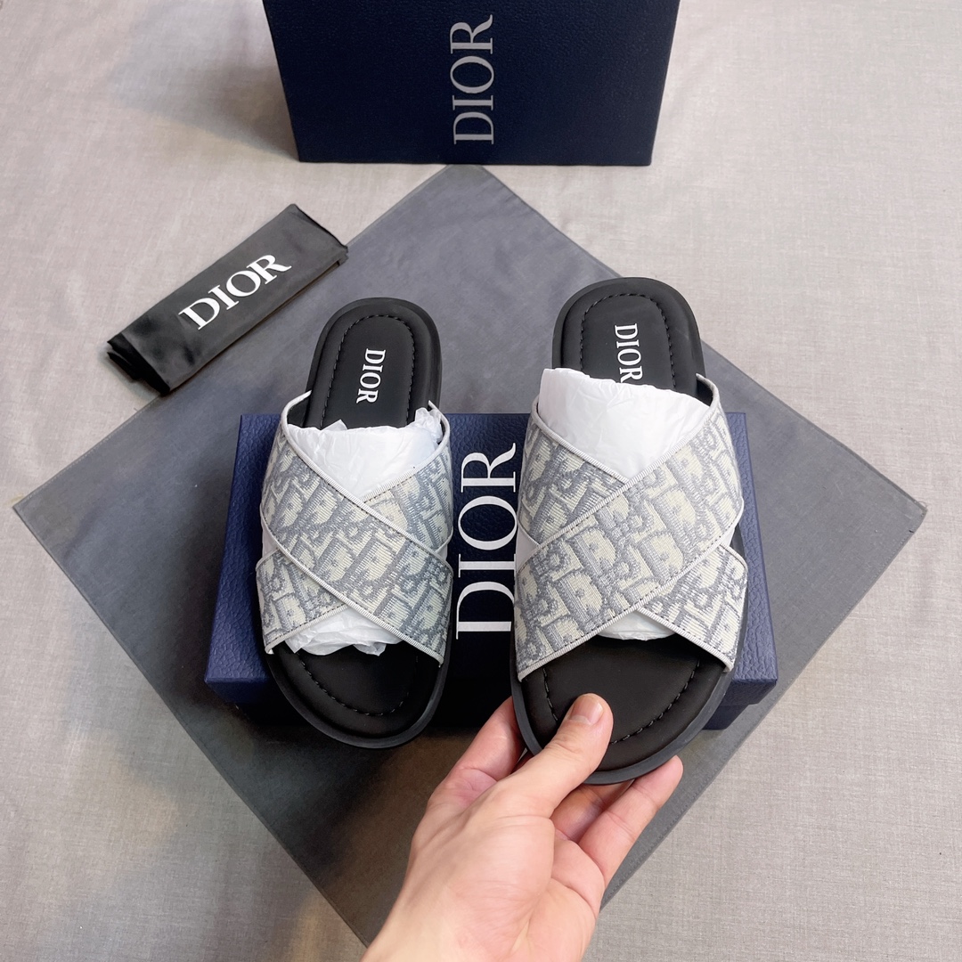 Dior 原單 男款 經典Oblique拖鞋 交叉鞋面設計| 12 Dior 原單 男款 經典Oblique拖鞋 交叉鞋面設計