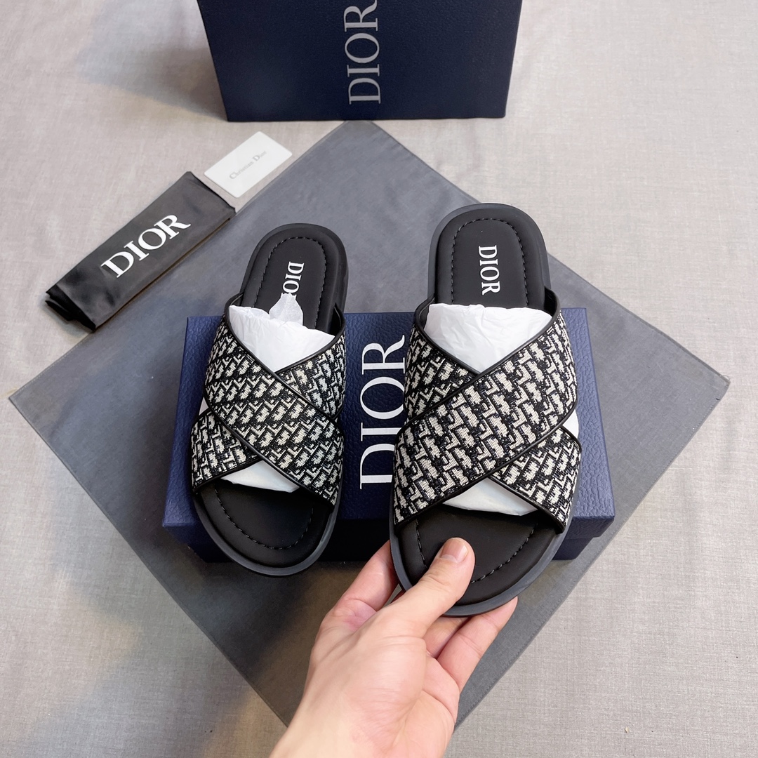 Dior A貨 男款 Oblique老花拖鞋 經典休閒百搭款| 12 Dior A貨 男款 Oblique老花拖鞋 經典休閒百搭款