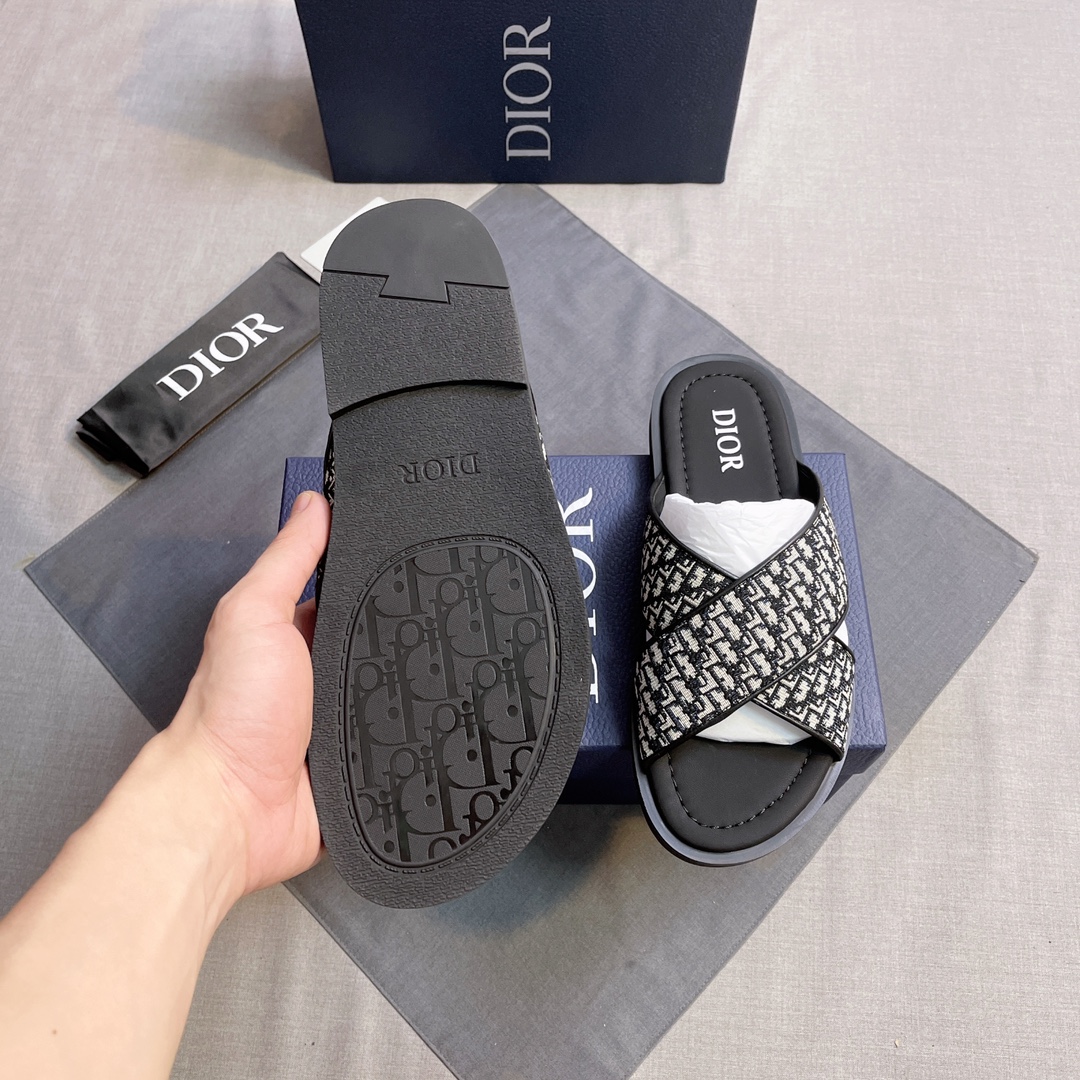 Dior A貨 男款 Oblique老花拖鞋 經典休閒百搭款| 8 Dior A貨 男款 Oblique老花拖鞋 經典休閒百搭款