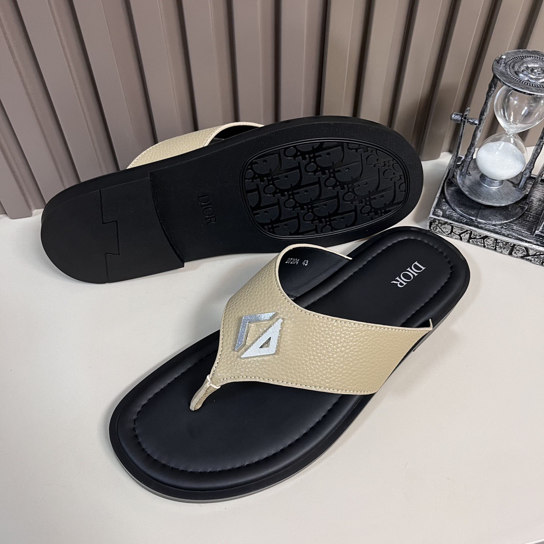 Dior 高仿 男款 真皮人字拖鞋 夏季休閒款| 13 Dior 高仿 男款 真皮人字拖鞋 夏季休閒款