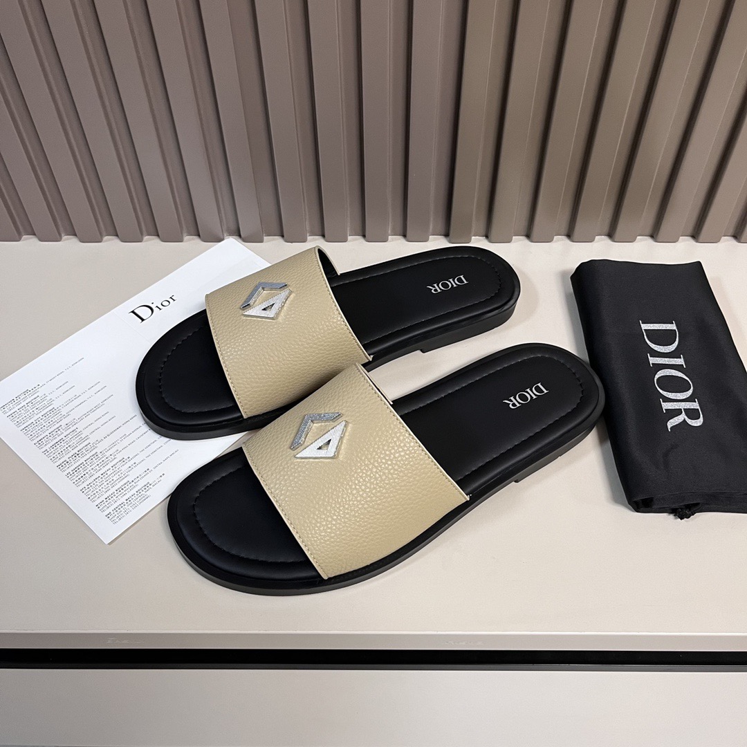 Dior 高仿 男款 真皮Logo拖鞋 夏季時尚款| 13 Dior 高仿 男款 真皮Logo拖鞋 夏季時尚款