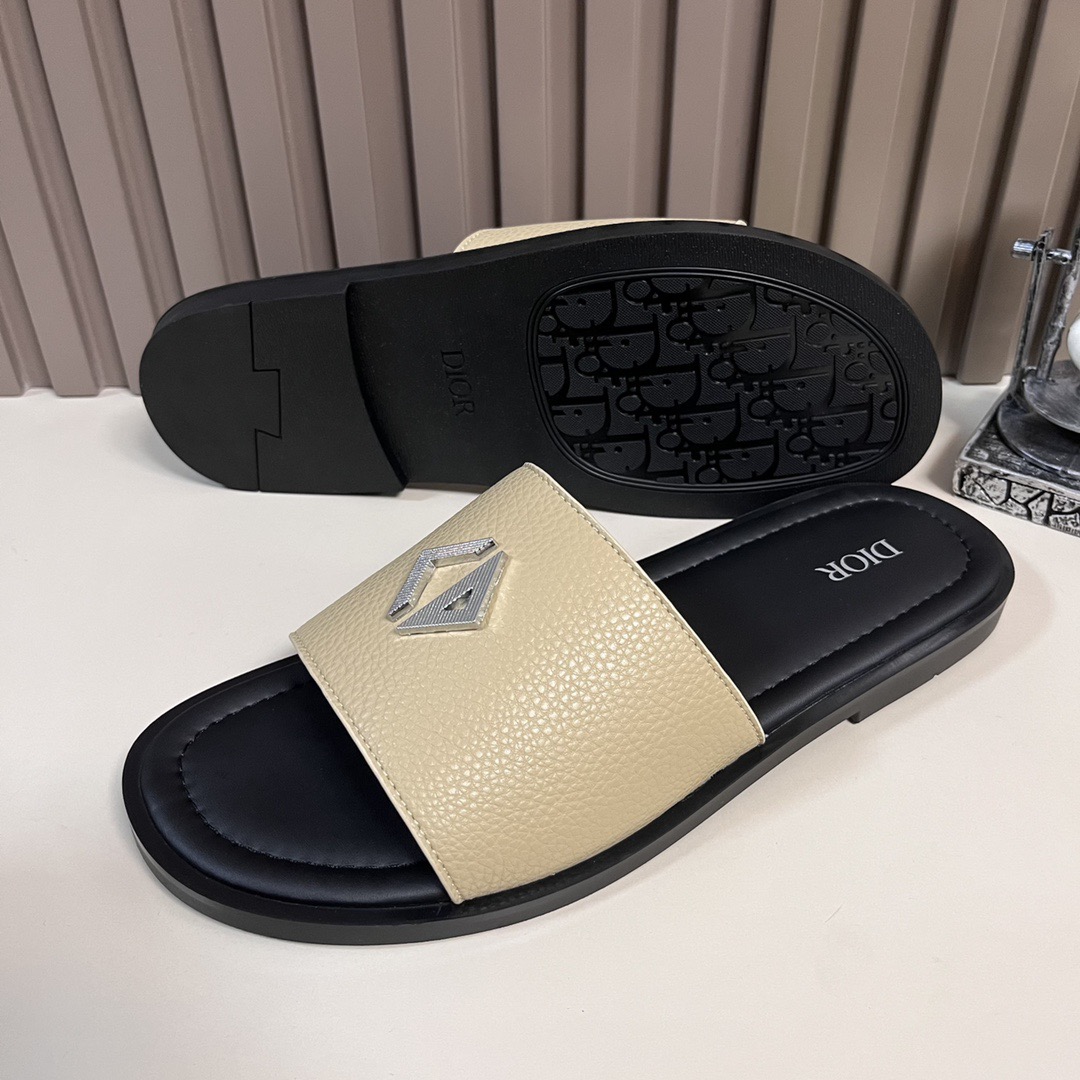 Dior 高仿 男款 真皮Logo拖鞋 夏季時尚款| 11 Dior 高仿 男款 真皮Logo拖鞋 夏季時尚款