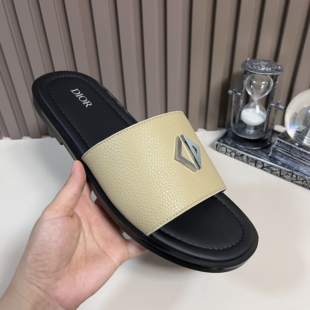 Dior 高仿 男款 真皮Logo拖鞋 夏季時尚款| 8 Dior 高仿 男款 真皮Logo拖鞋 夏季時尚款