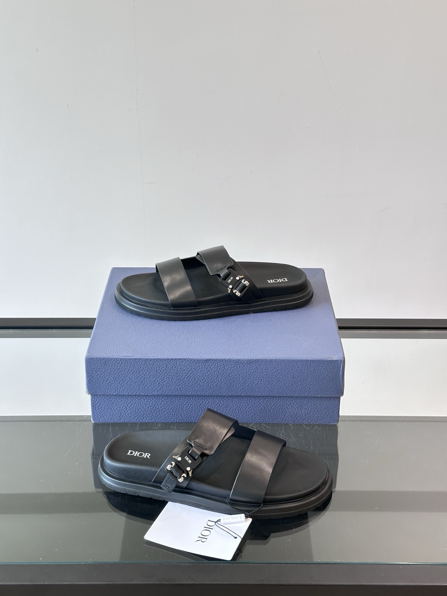DIOR 一比一 男款雙帶皮革拖鞋 黑色經典涼拖| 12 DIOR 一比一 男款雙帶皮革拖鞋 黑色經典涼拖