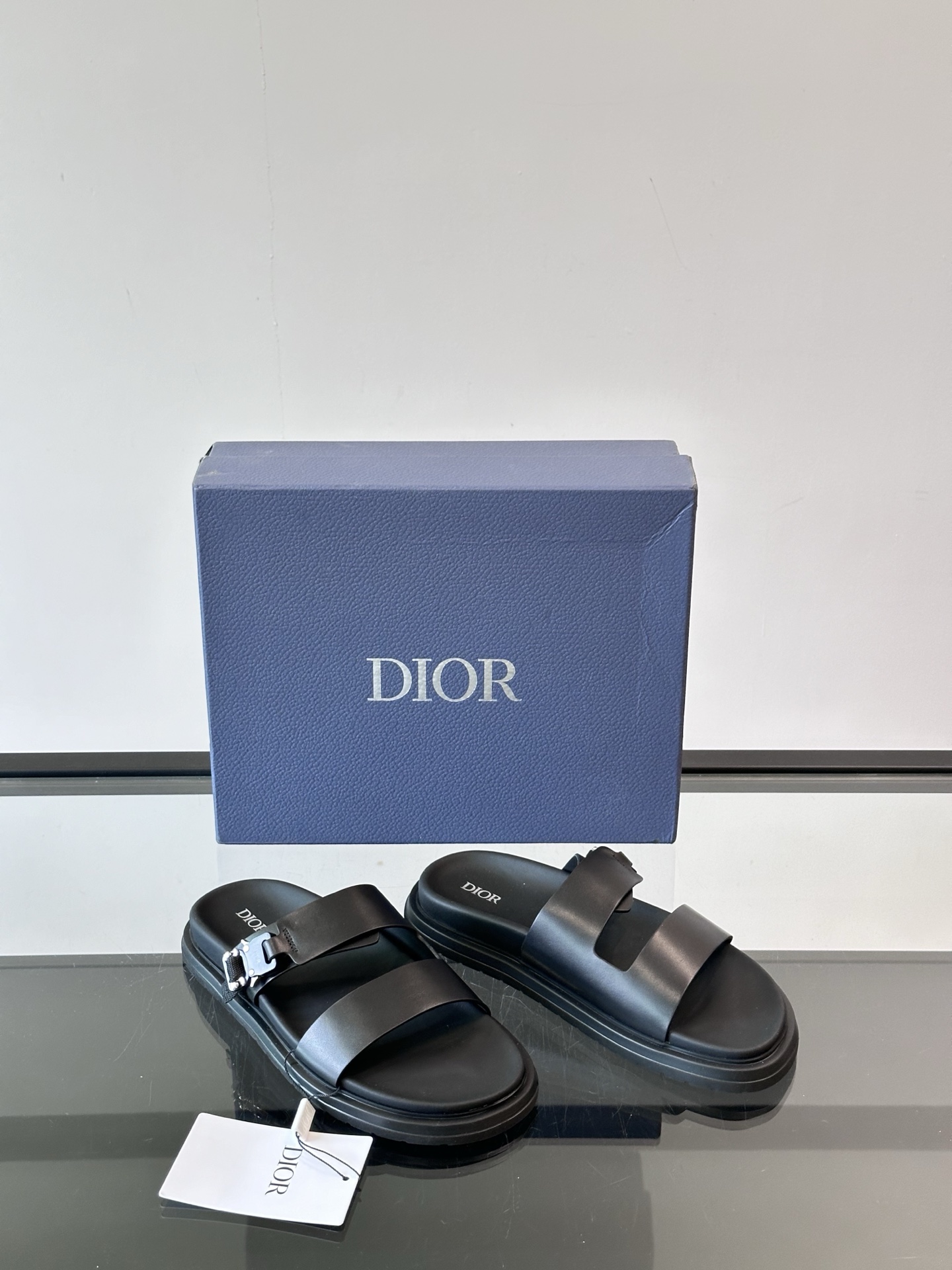 DIOR 一比一 男款雙帶皮革拖鞋 黑色經典涼拖| 11 DIOR 一比一 男款雙帶皮革拖鞋 黑色經典涼拖
