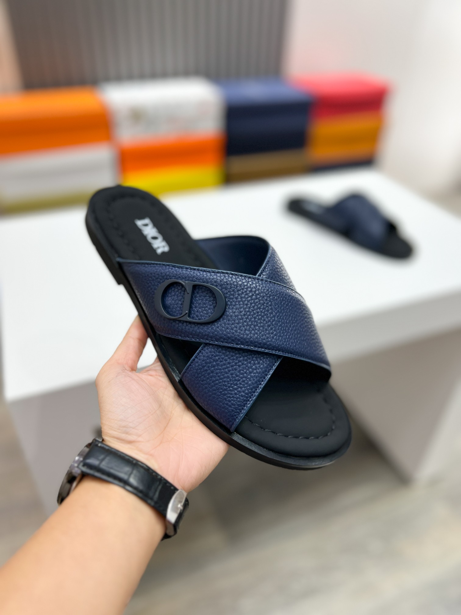 DIOR A貨 男款交叉皮革拖鞋 深藍休閒涼拖| 10 DIOR A貨 男款交叉皮革拖鞋 深藍休閒涼拖