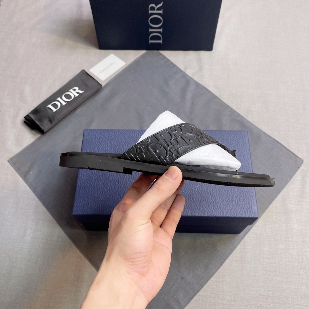DIOR 高仿 男款CD交叉拖鞋 黑色皮革涼拖| 11 DIOR 高仿 男款CD交叉拖鞋 黑色皮革涼拖