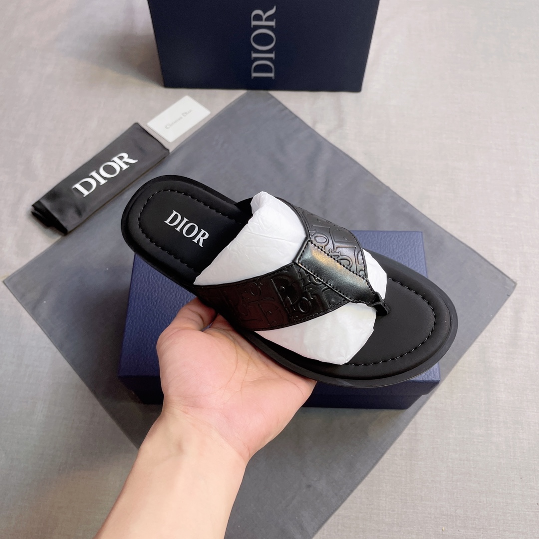 DIOR 高仿 男款CD交叉拖鞋 黑色皮革涼拖| 10 DIOR 高仿 男款CD交叉拖鞋 黑色皮革涼拖
