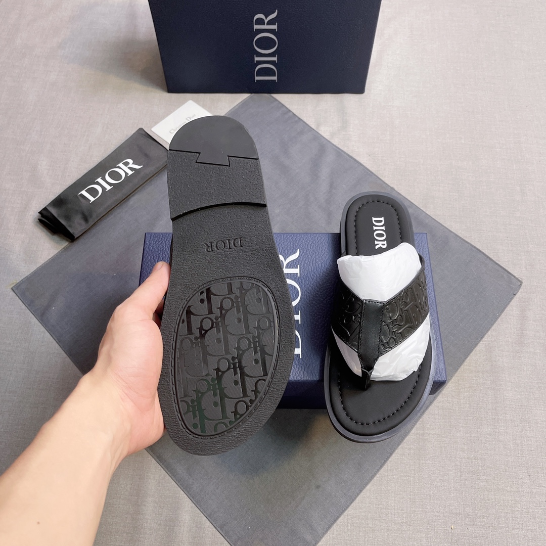 DIOR 高仿 男款CD交叉拖鞋 黑色皮革涼拖| 8 DIOR 高仿 男款CD交叉拖鞋 黑色皮革涼拖
