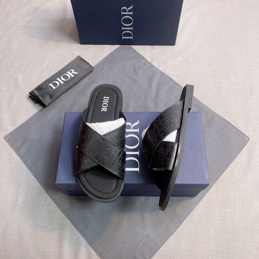 DIOR 高仿 男款CD交叉壓紋拖鞋 黑色休閒涼拖| 14 DIOR 高仿 男款CD交叉壓紋拖鞋 黑色休閒涼拖