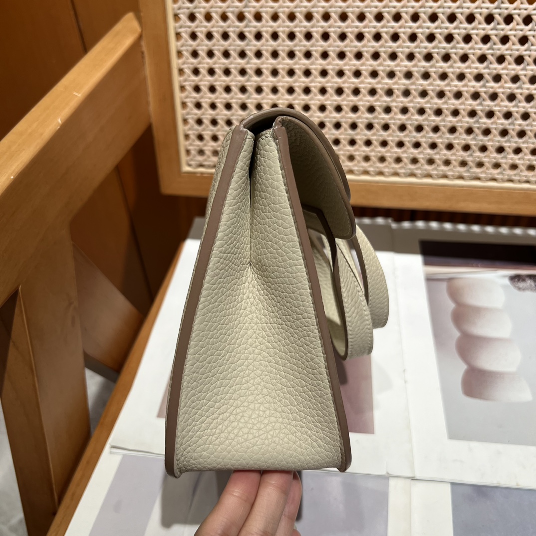 Hermes 高仿 女款 Halzan 手提肩背包 簡約通勤百搭款| 10 Hermes 高仿 女款 Halzan 手提肩背包 簡約通勤百搭款