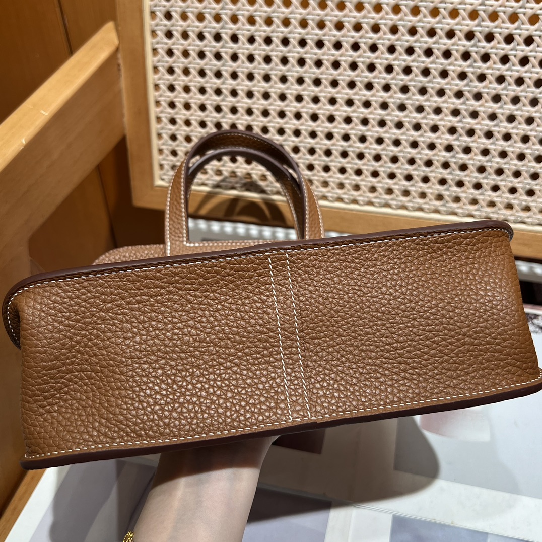 Hermes 高仿 女款 Halzan 手提斜背包 奶油色百搭款| 12 Hermes 高仿 女款 Halzan 手提斜背包 奶油色百搭款