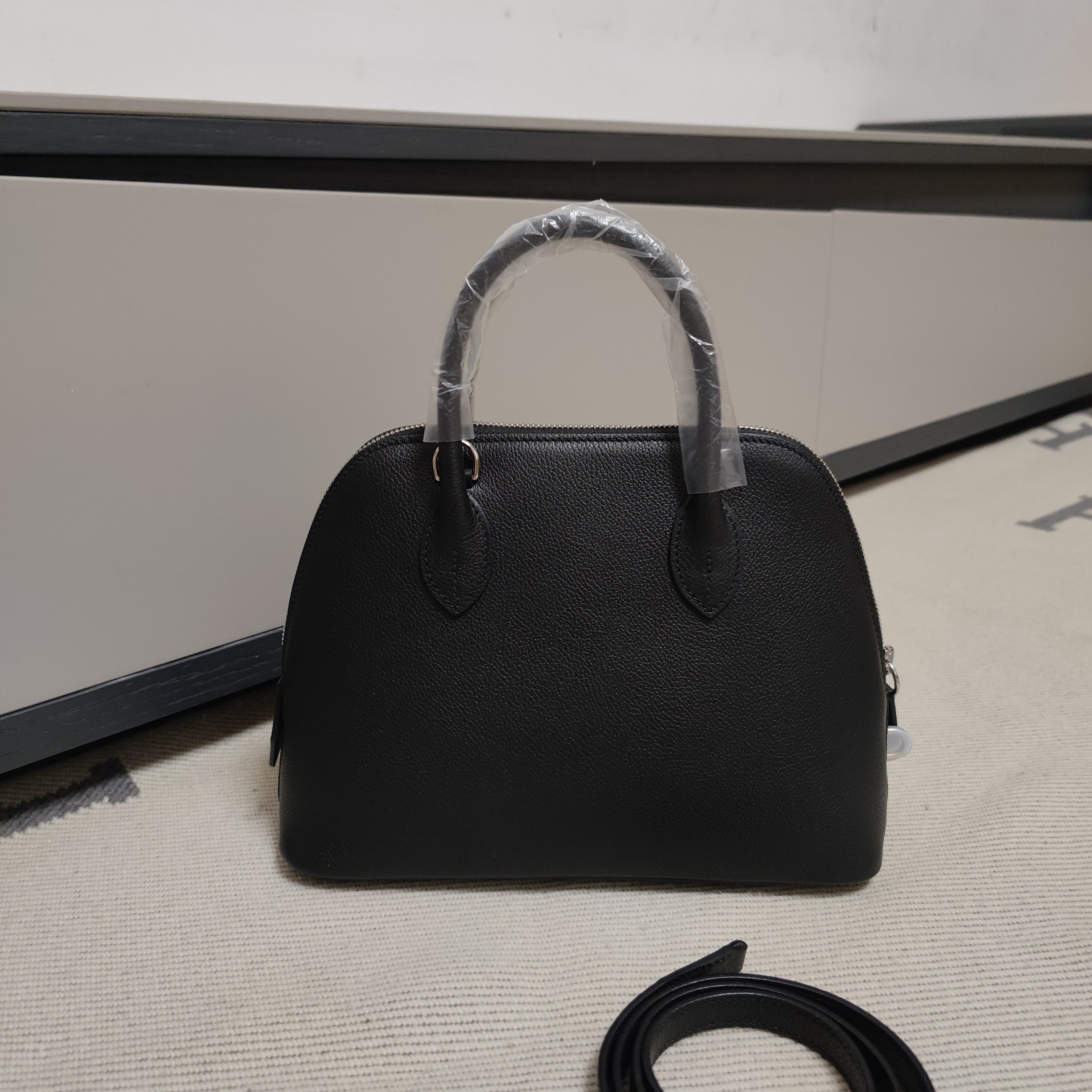 Hermes 一比一 女款 Bolide 手提斜背包 經典黑色通勤款| 14 Hermes 一比一 女款 Bolide 手提斜背包 經典黑色通勤款