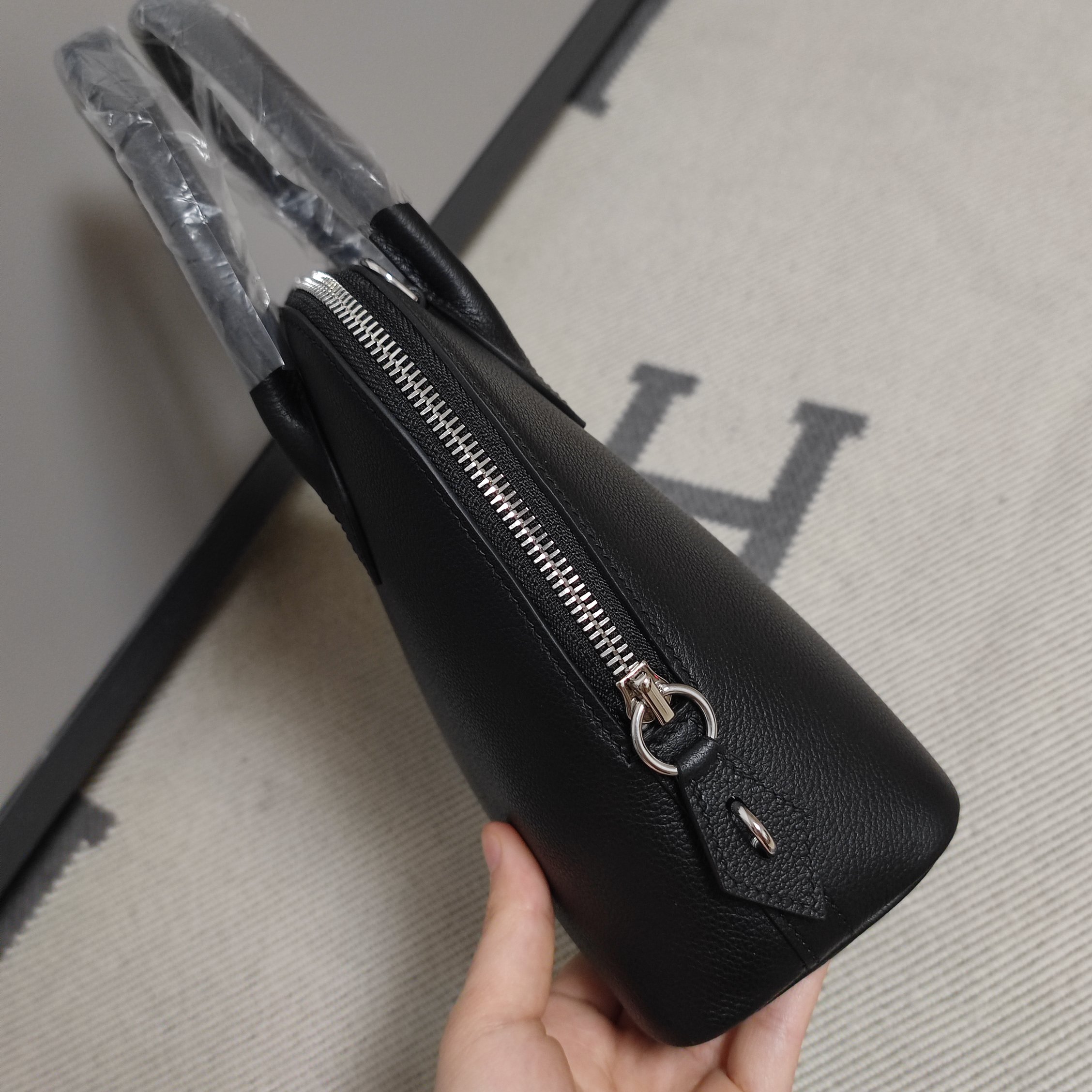 Hermes 一比一 女款 Bolide 手提斜背包 經典黑色通勤款| 9 Hermes 一比一 女款 Bolide 手提斜背包 經典黑色通勤款