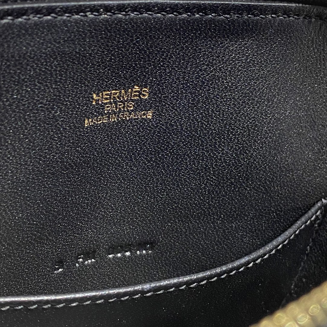 Hermes 高仿 女款 Bolide 手提包 深藍經典輕奢款| 8 Hermes 高仿 女款 Bolide 手提包 深藍經典輕奢款