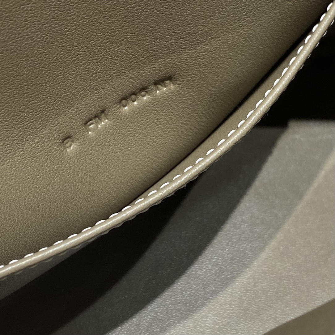 Hermes 高仿 女款 Bolide 手提斜背包 大象灰經典通勤款| 8 Hermes 高仿 女款 Bolide 手提斜背包 大象灰經典通勤款